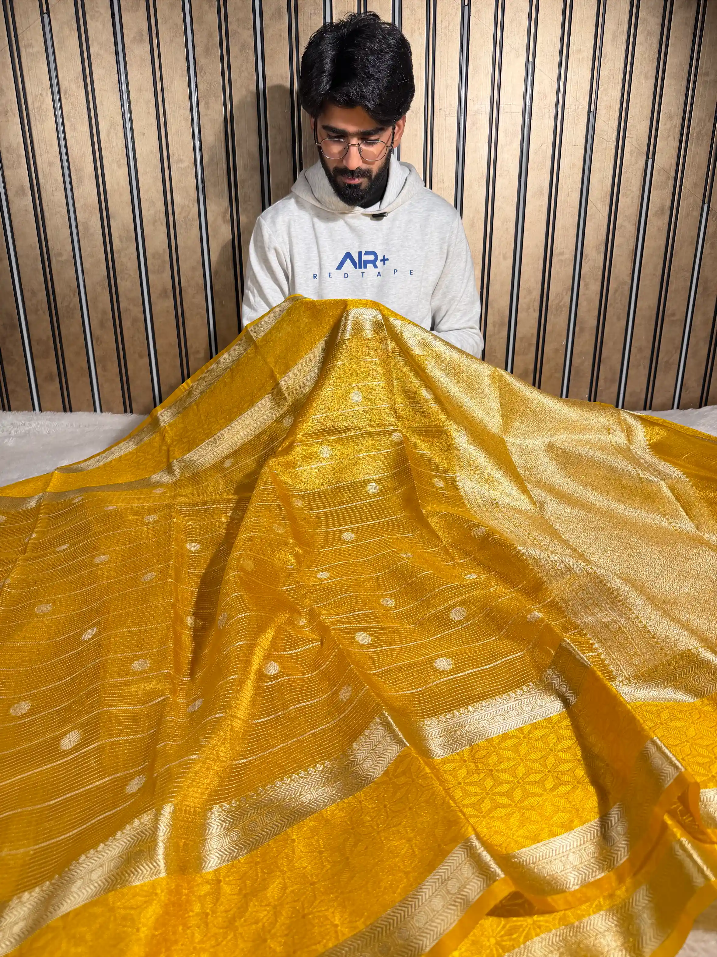 Metallic Yellow Tissue Silk Traditional Zari Weave Banarasi Saree