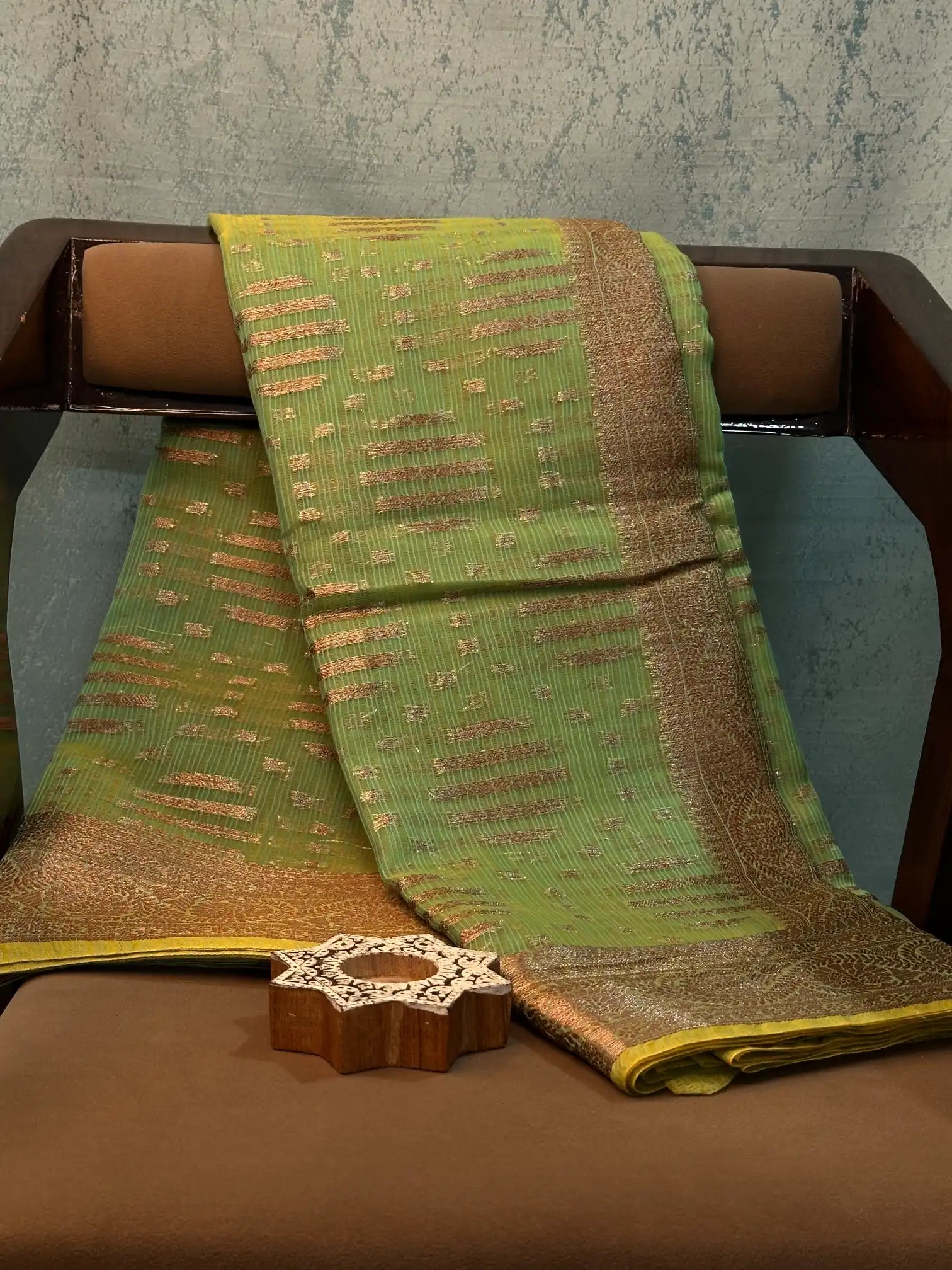Jacquard Weave Soft Beautiful Banarasi Saree