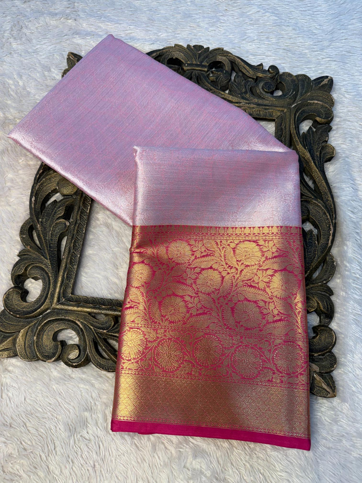 Trending Softsilk Jacquard Unique Banarasi Saree