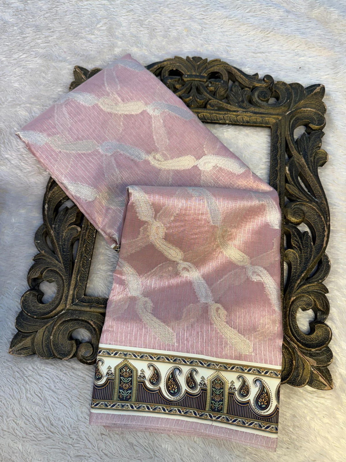 Trending Softsilk Jacquard Unique Banarasi Saree