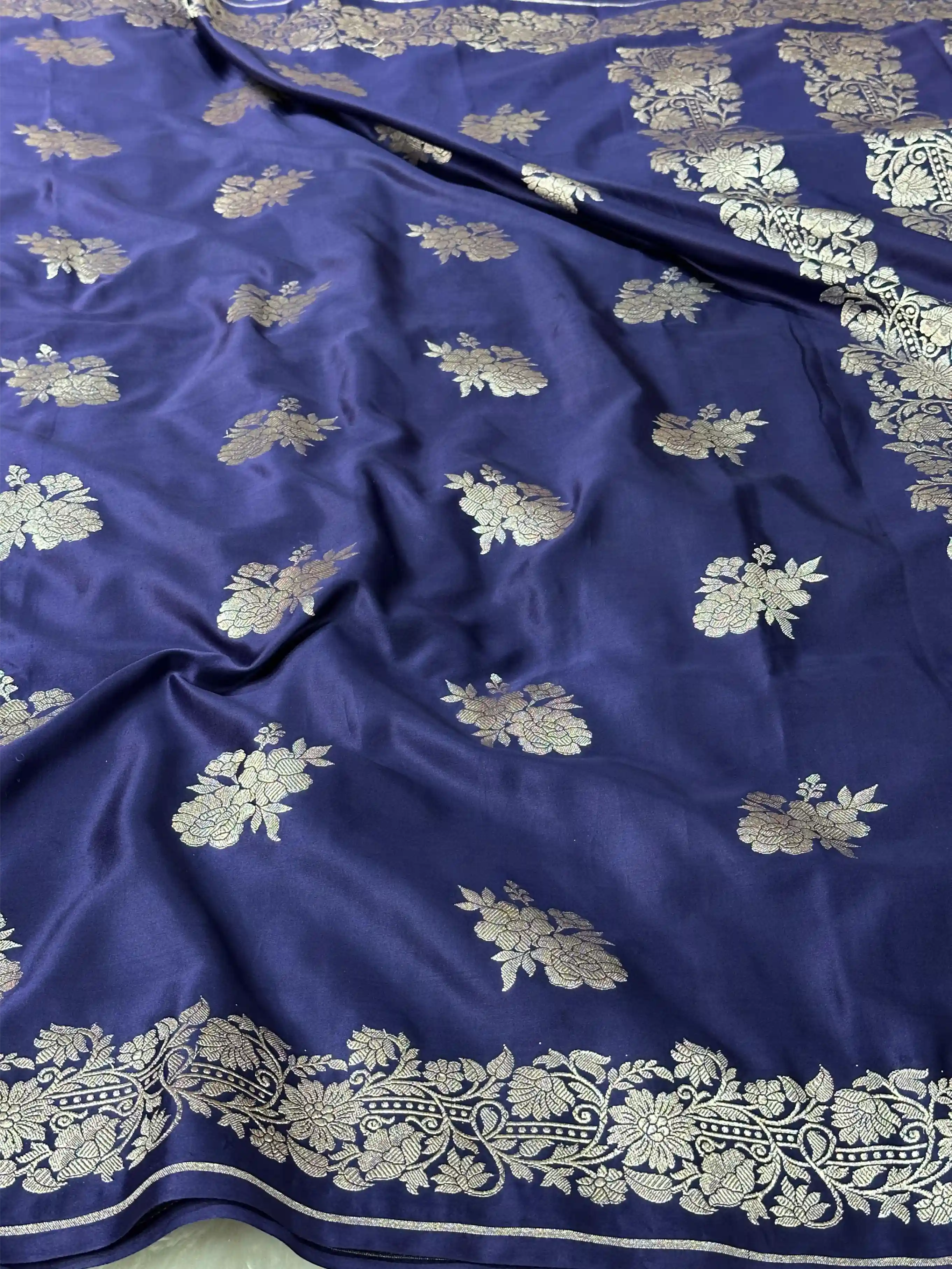Navy Blue Contemporary Beautiful Mashru Katan Silk Saree
