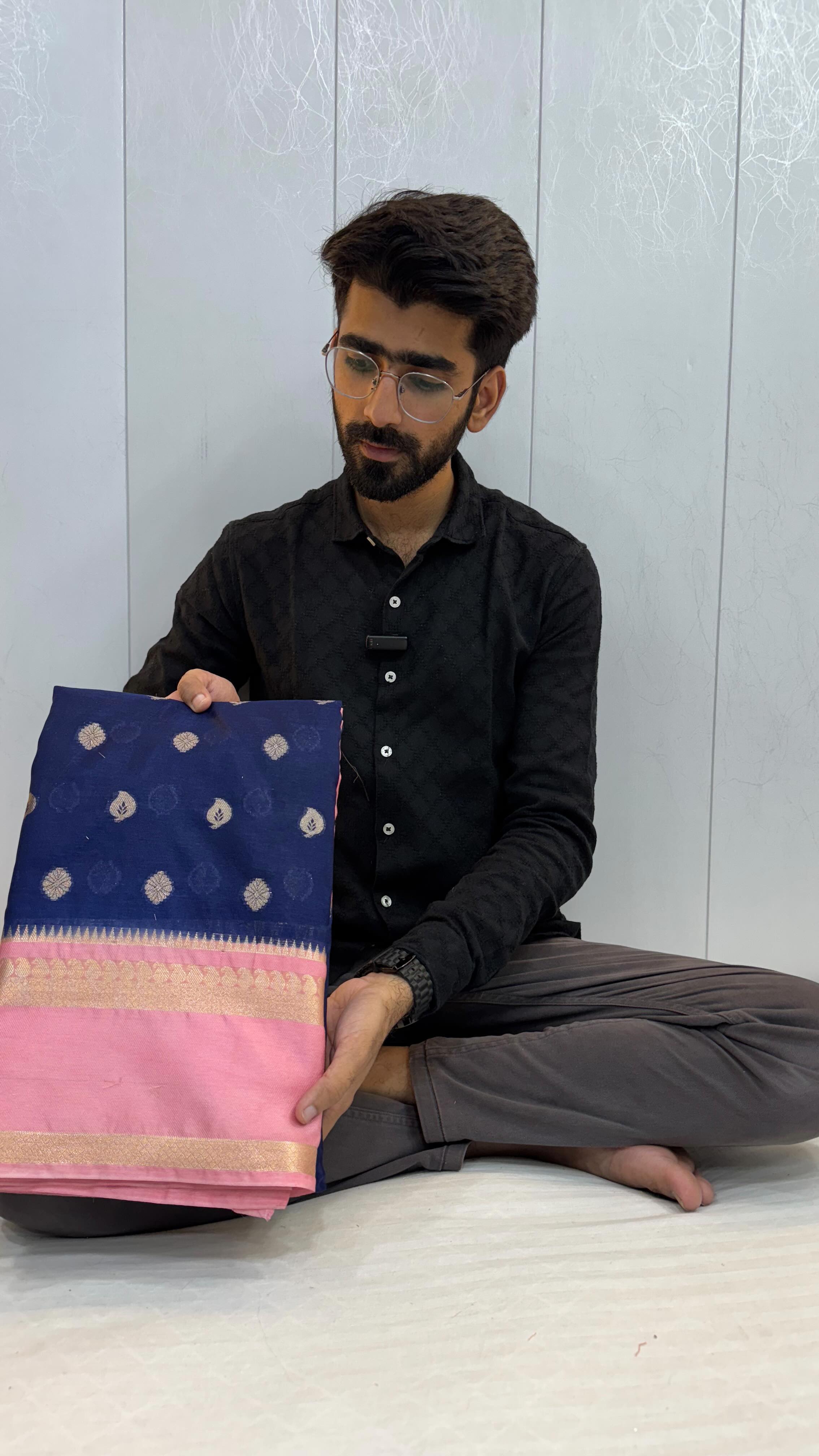 Navy Blue Warm Silk Zari Buti Weave Banarasi Saree