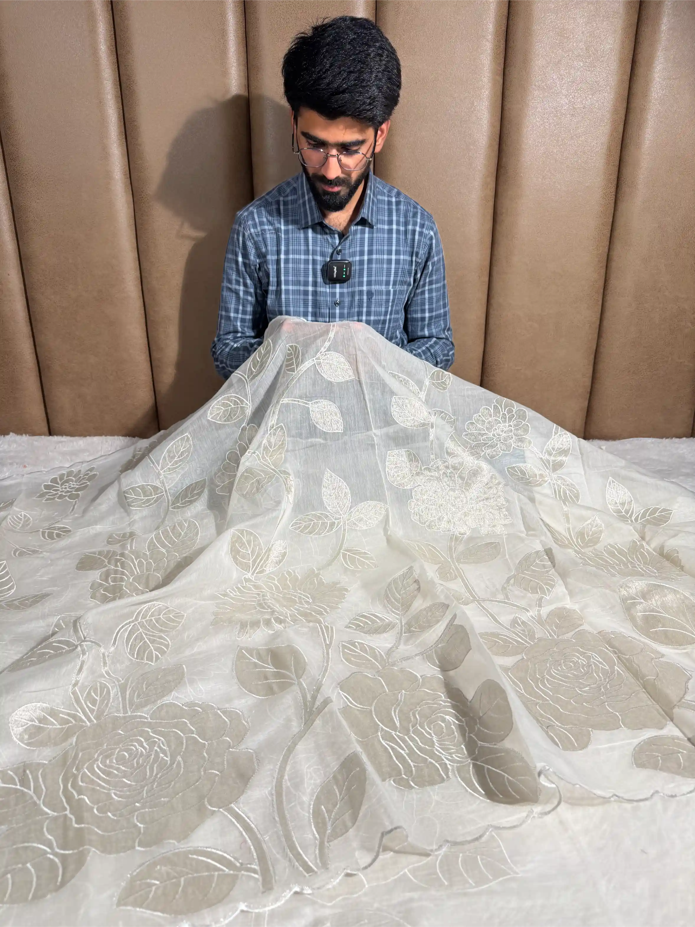 Off White Pure Mul Chanderi Appliqué Work Banarasi Saree