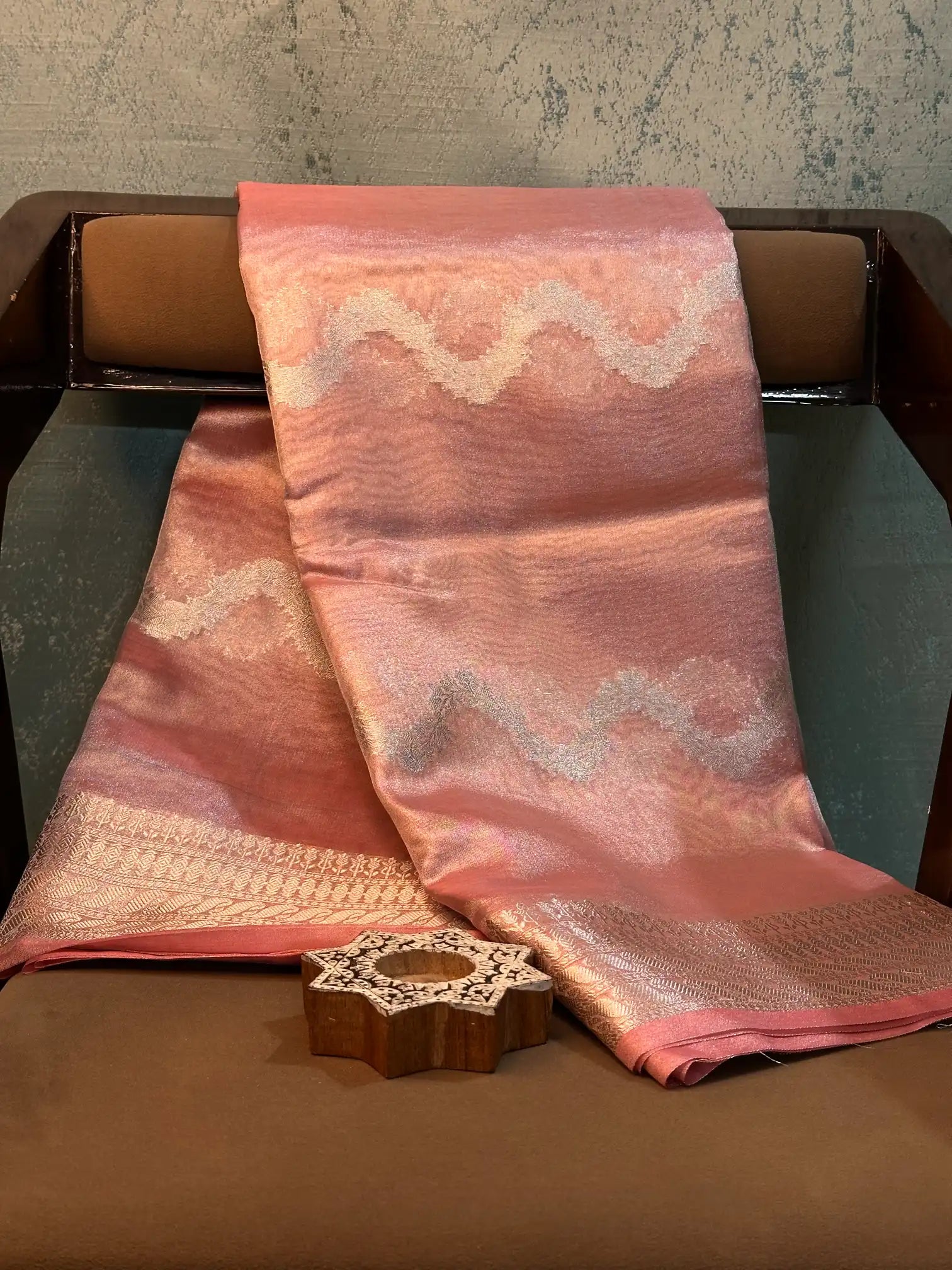 Contemporary Weave Kora Tissue Silk Banarasi Saree