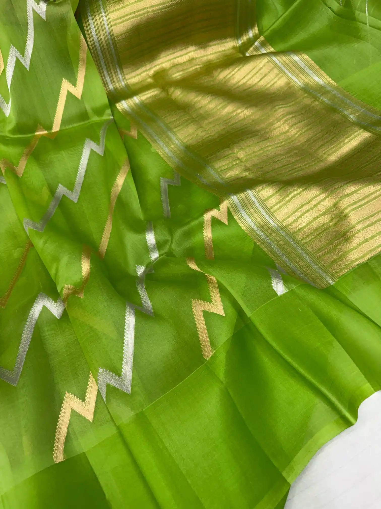 Parrot Green Pure Organza Silk Banarasi Saree