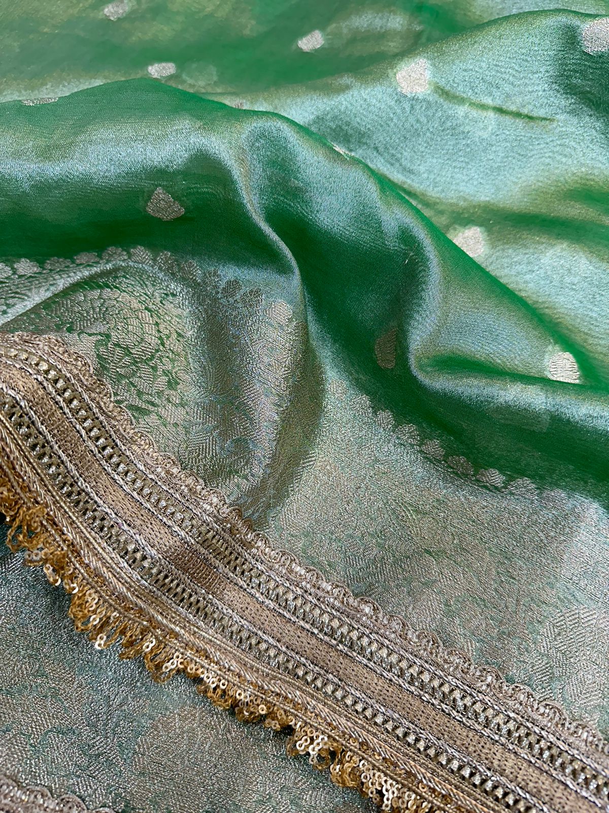 Parrot Green Tissue Silk Lace Attached Banarasi Saree