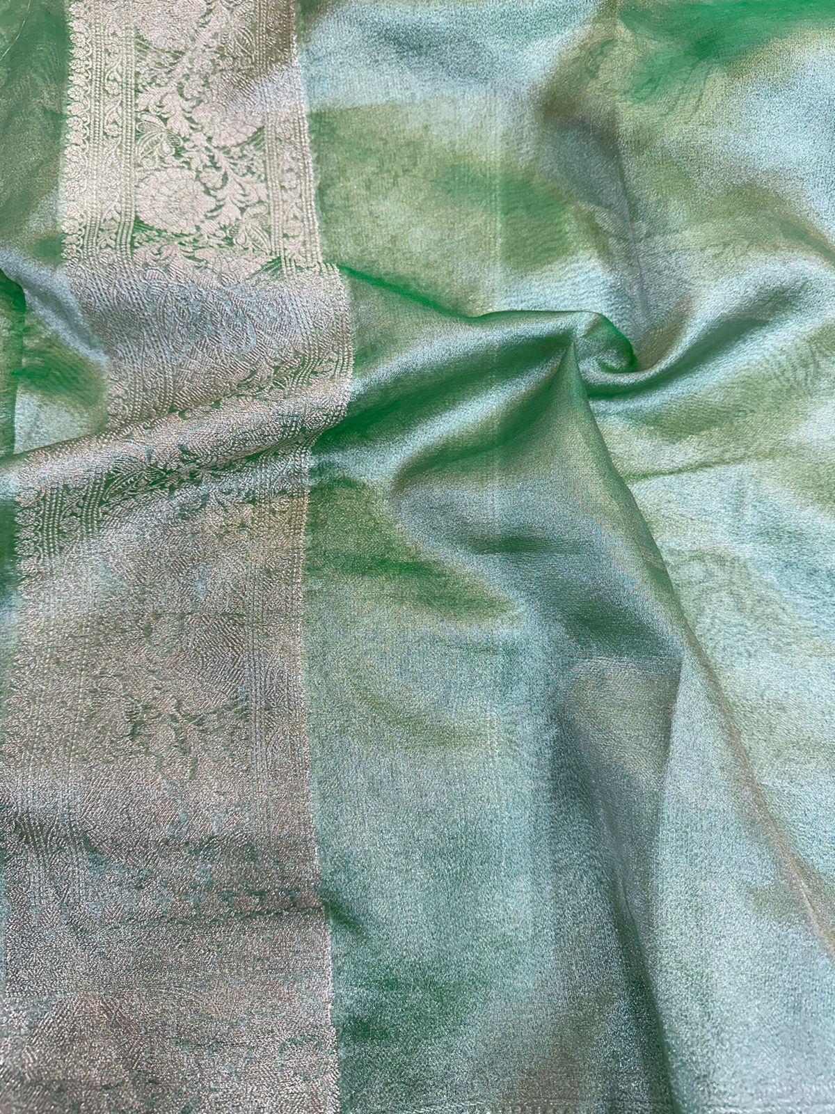 Parrot Green Tissue Silk Lace Attached Banarasi Saree