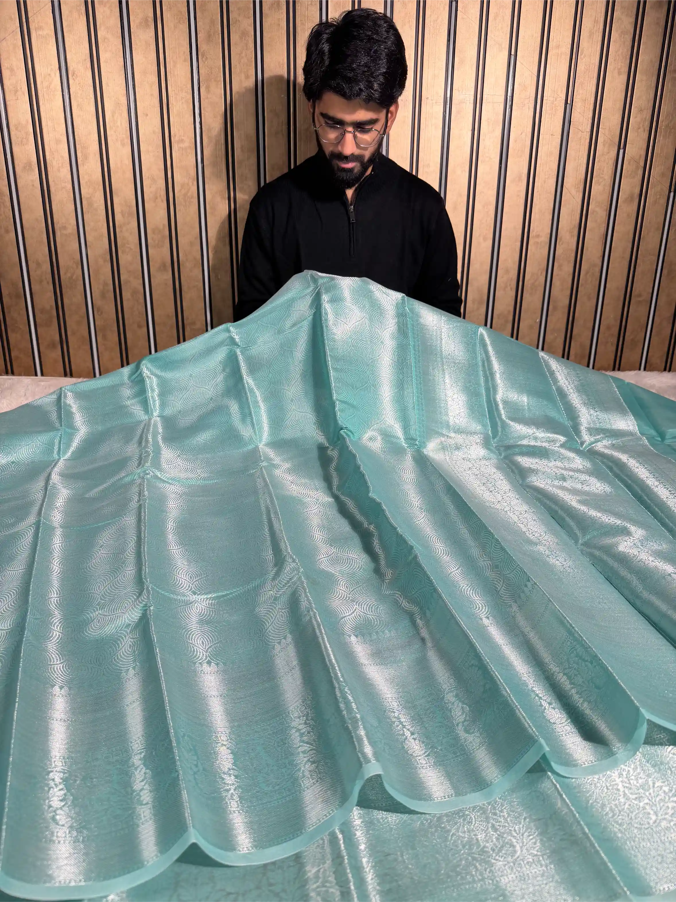 Metallic Sea Green Tissue Silk Traditional Banarasi Saree