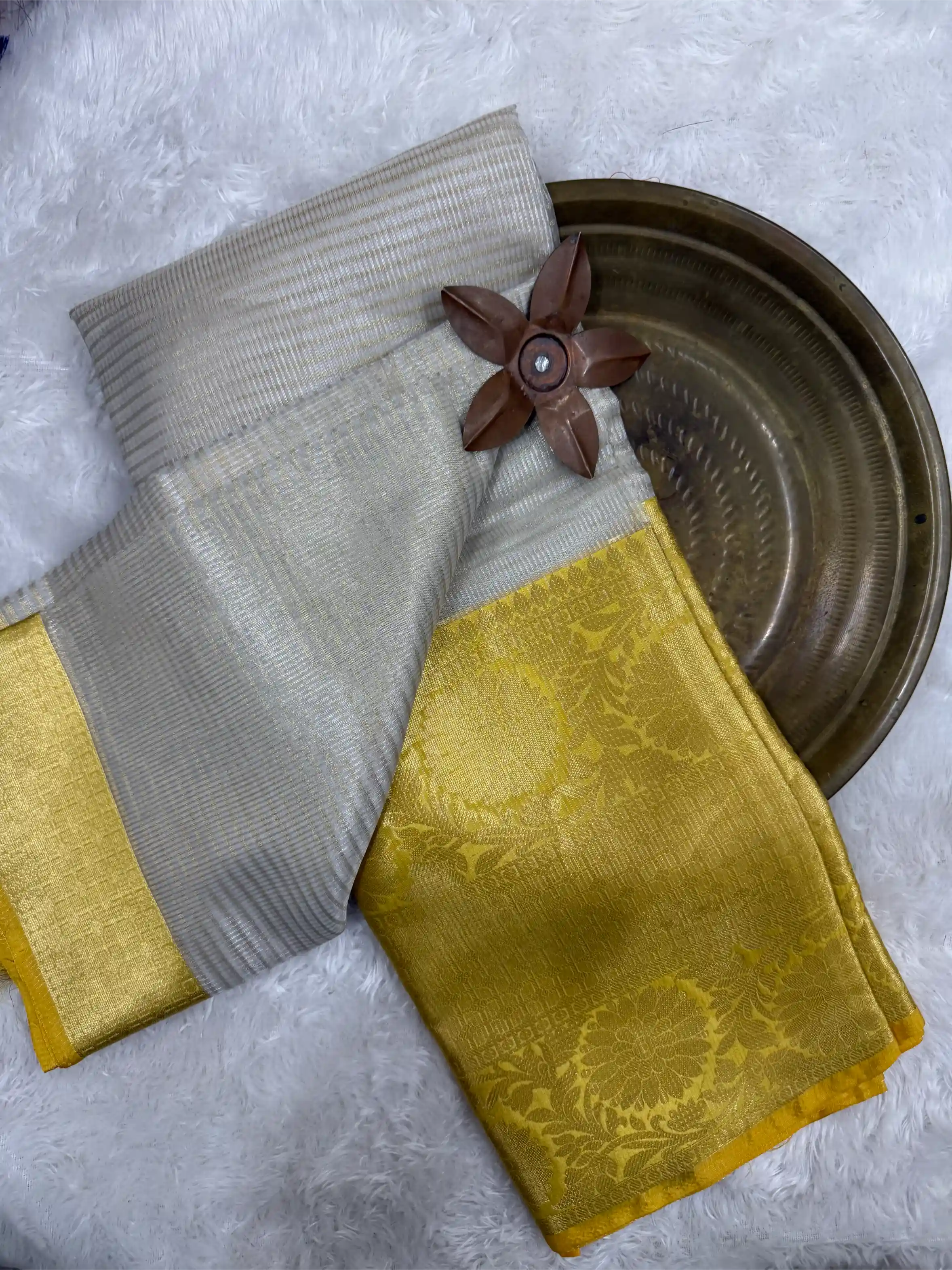 Premium Embossed Weave Softsilk Traditional Banarasi Saree