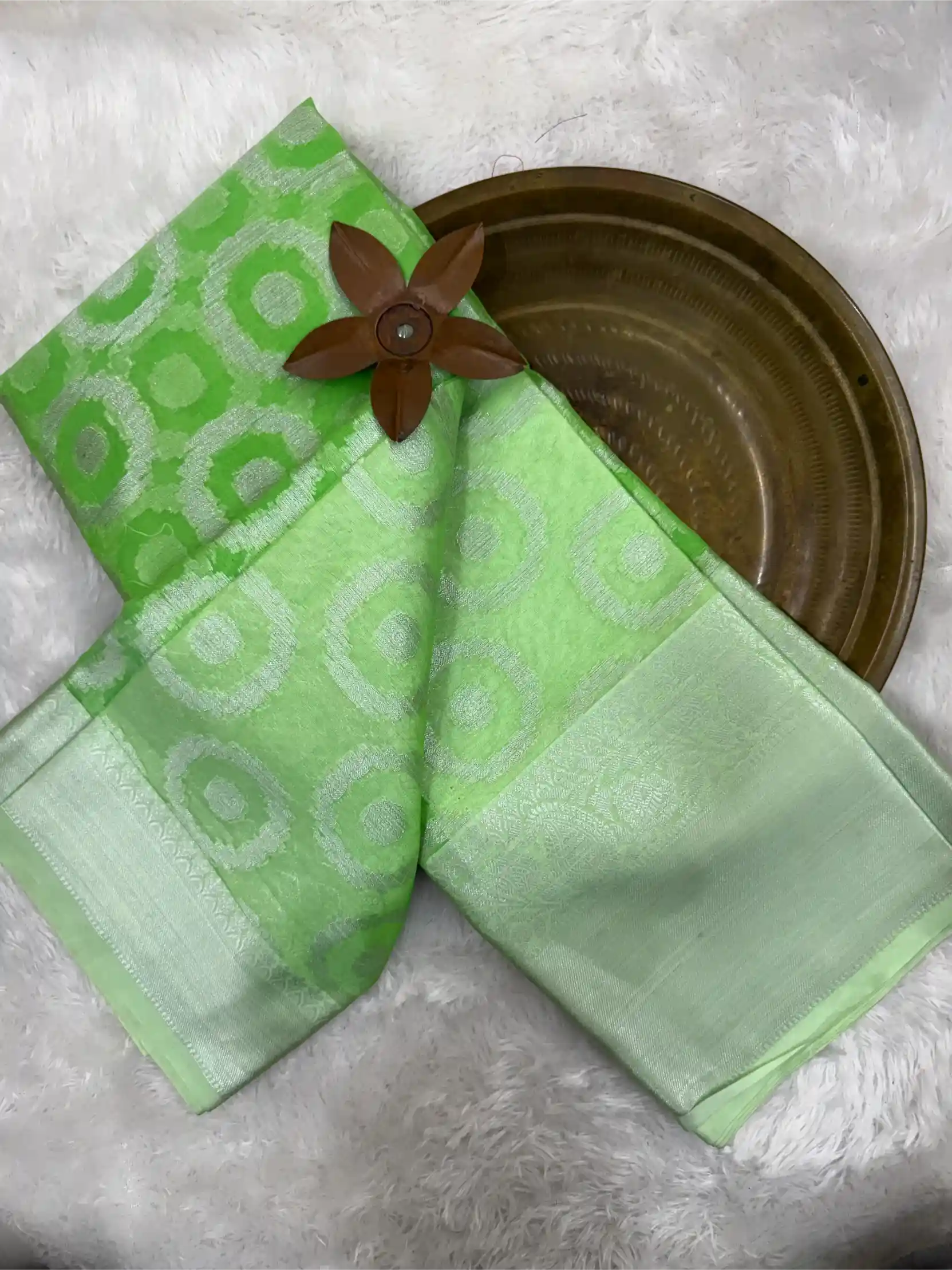 Premium Embossed Weave Softsilk Traditional Banarasi Saree