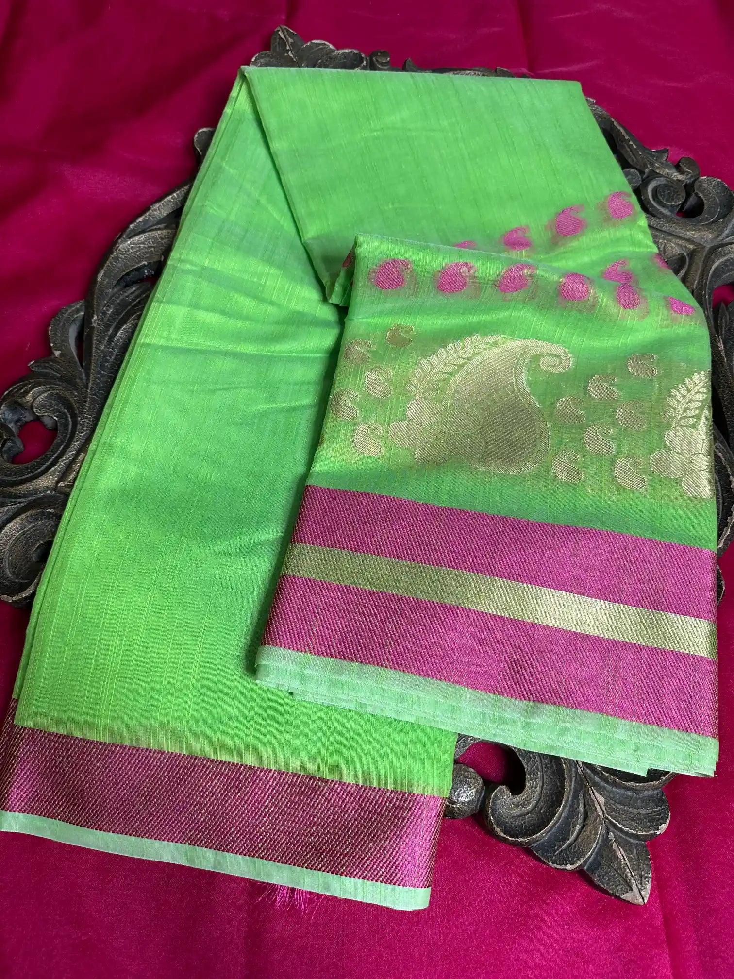 Premium Softsilk Traditional Weave Banarasi Saree