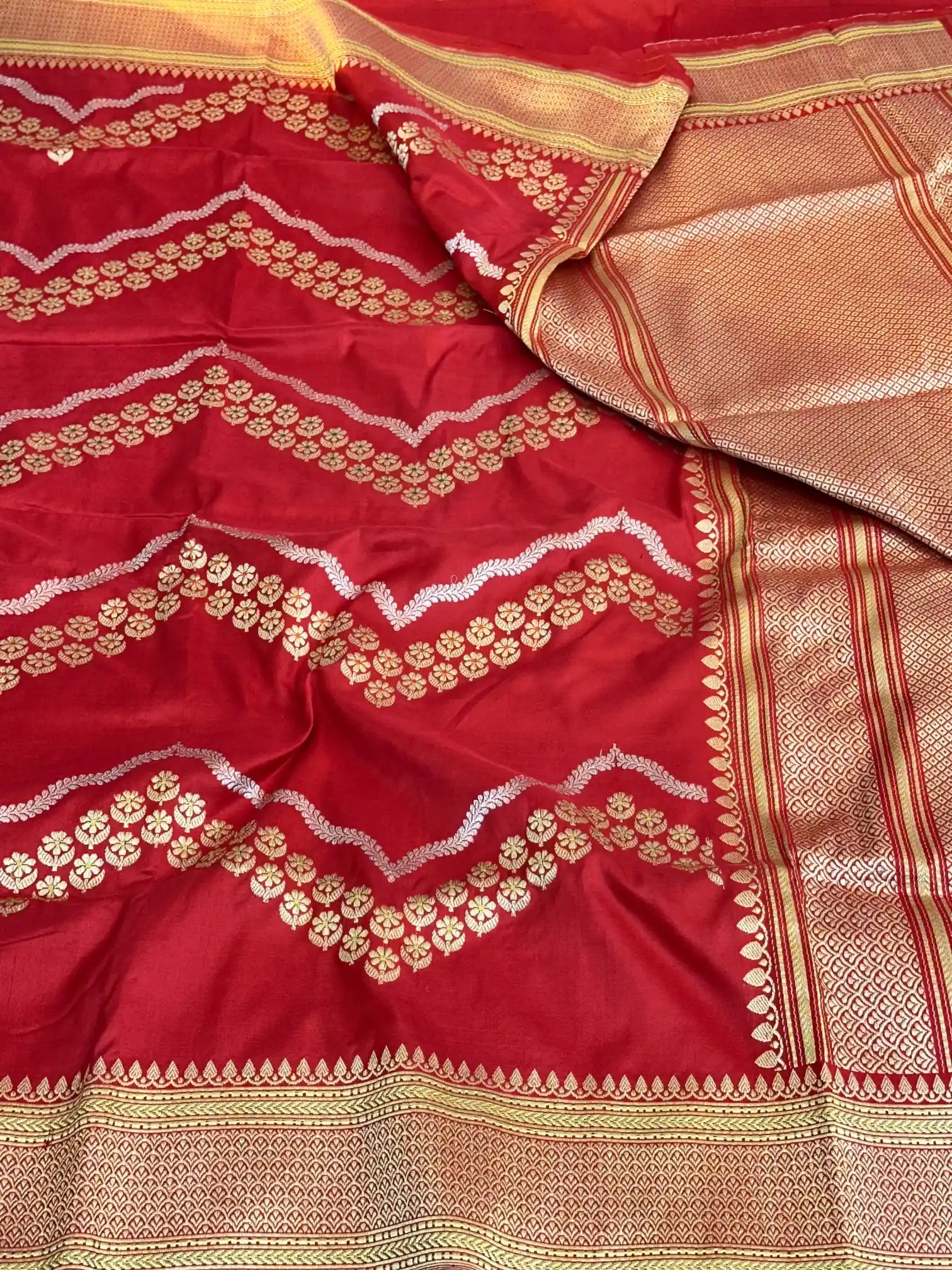 Premium Bridal Red Pure Katan Silk Handwoven Banarasi Saree