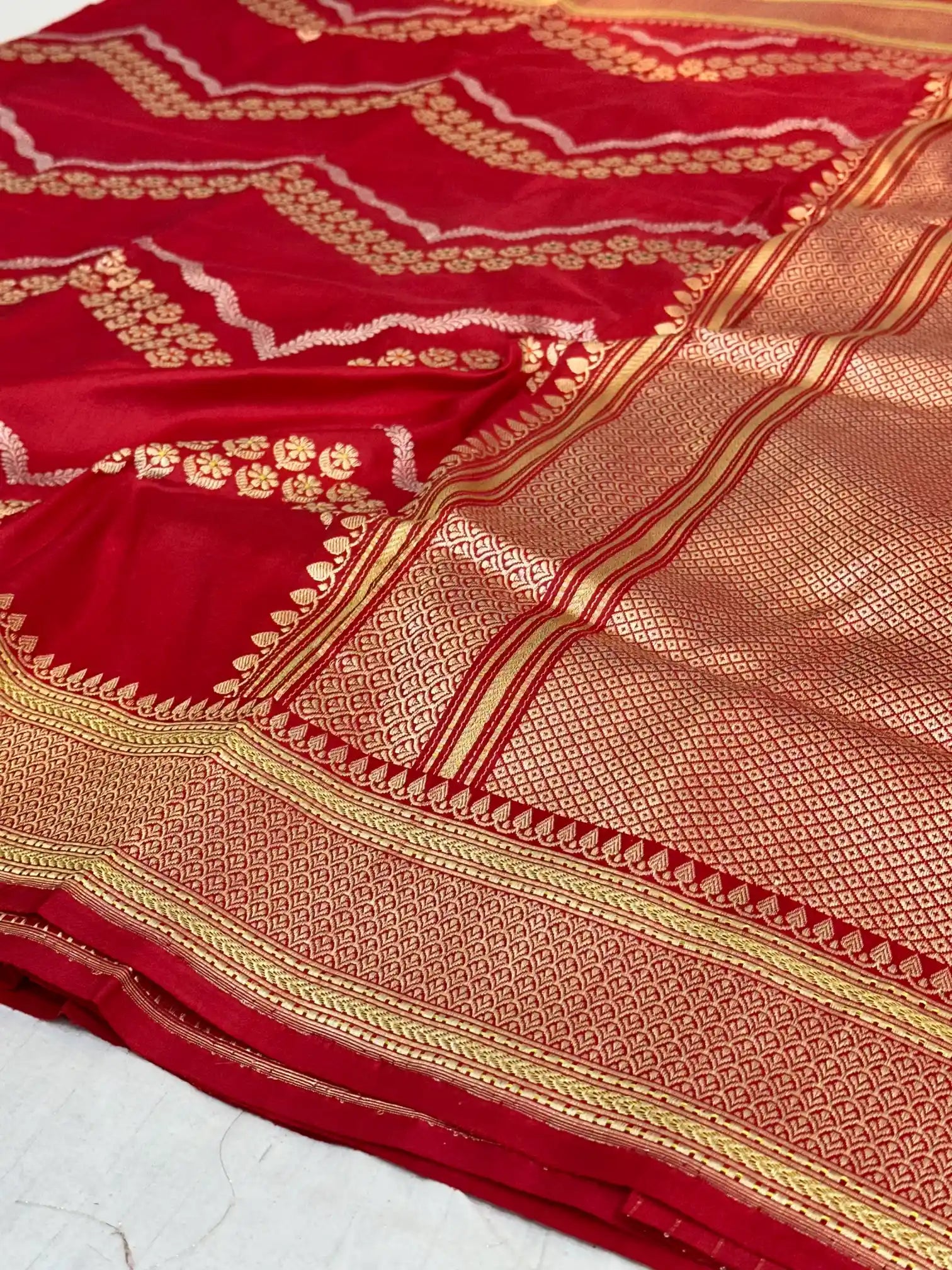 Premium Bridal Red Pure Katan Silk Handwoven Banarasi Saree