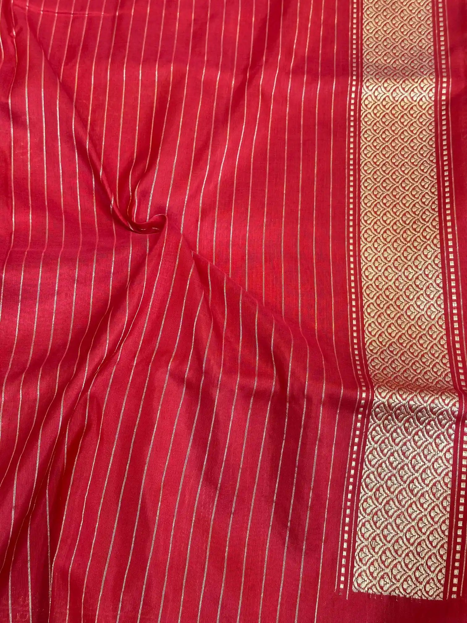Premium Bridal Red Pure Katan Silk Handwoven Banarasi Saree