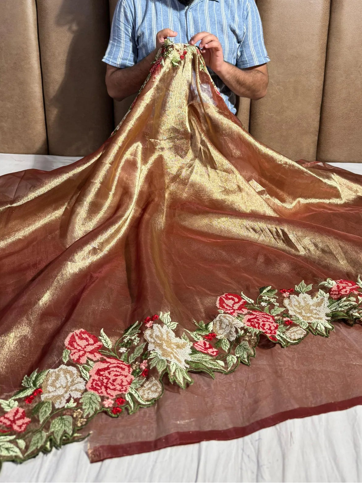 Premium banarasi crochet work tissue silk saree with scaleup border