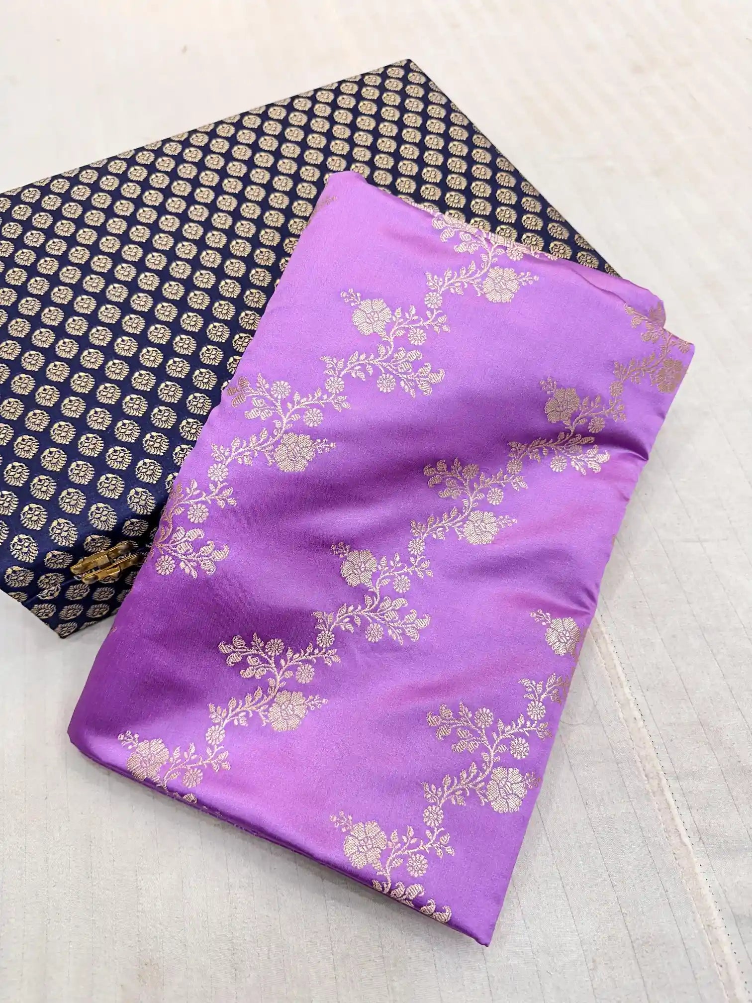 Pretty Lavender Mashru Katan Silk Leheriya Weave Banarasi Saree