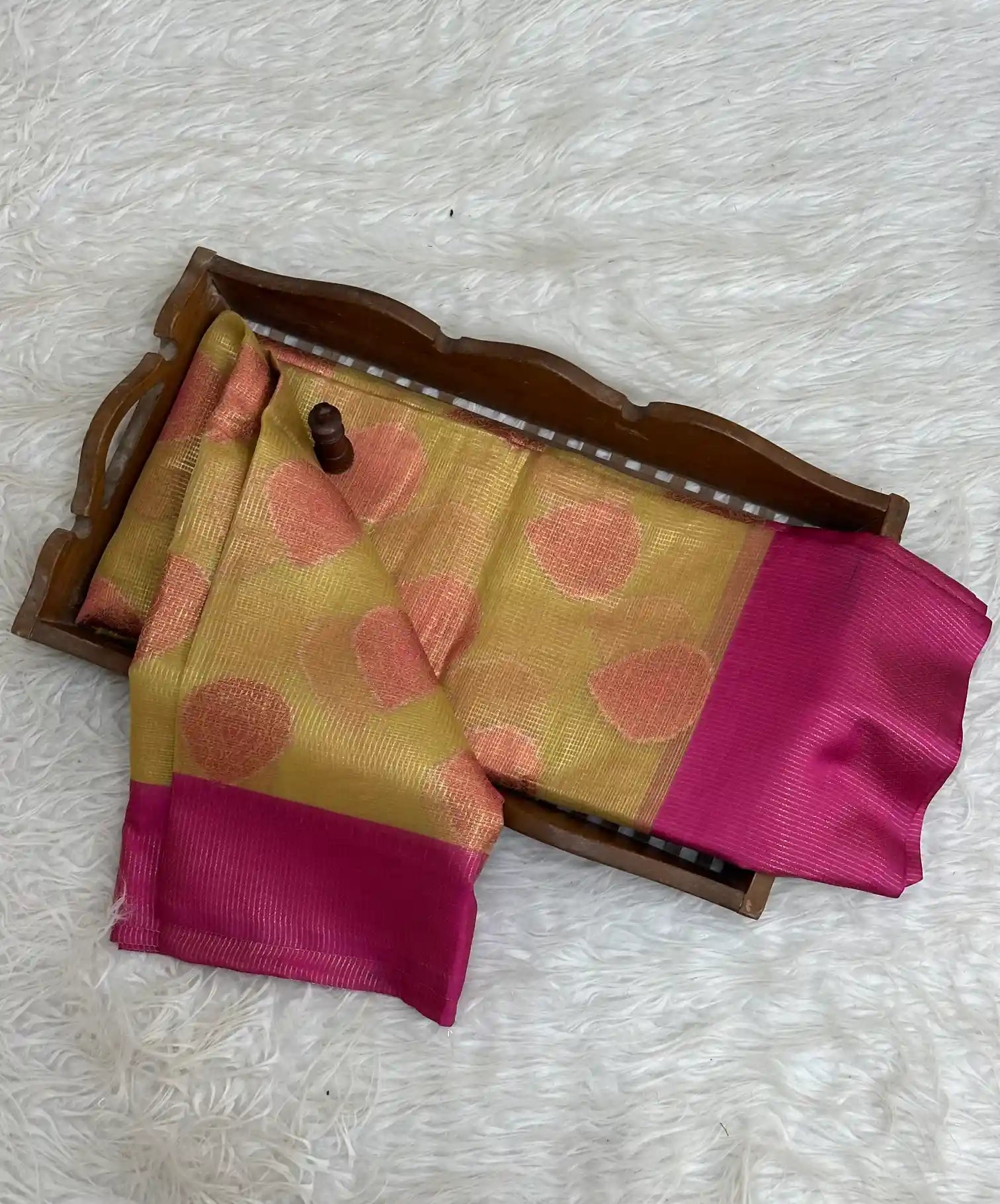Pretty Softsilk Beautiful Banarasi Saree