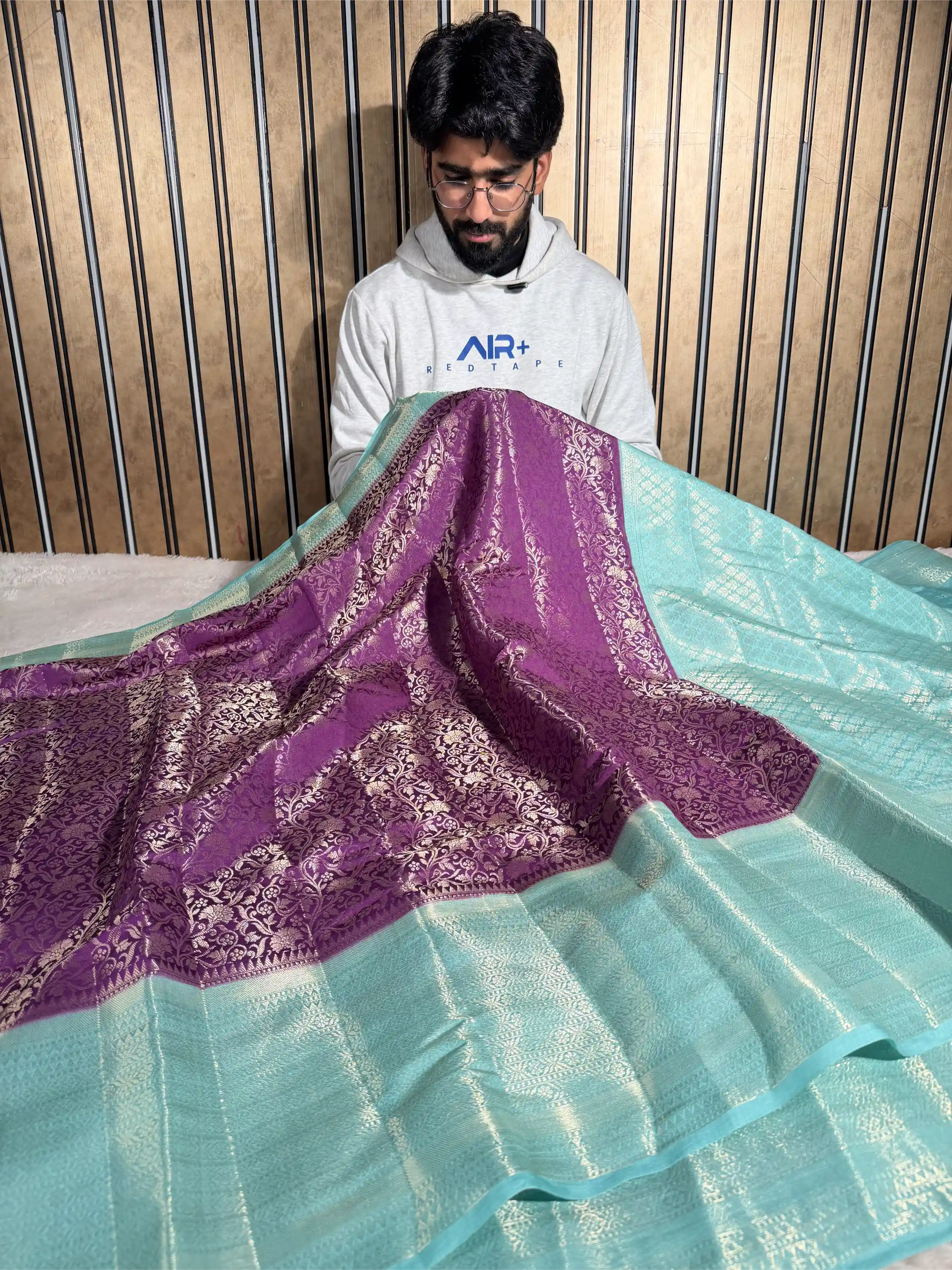 Purple Contrast Pure Chiniya Silk Floral Weave Banarasi Saree