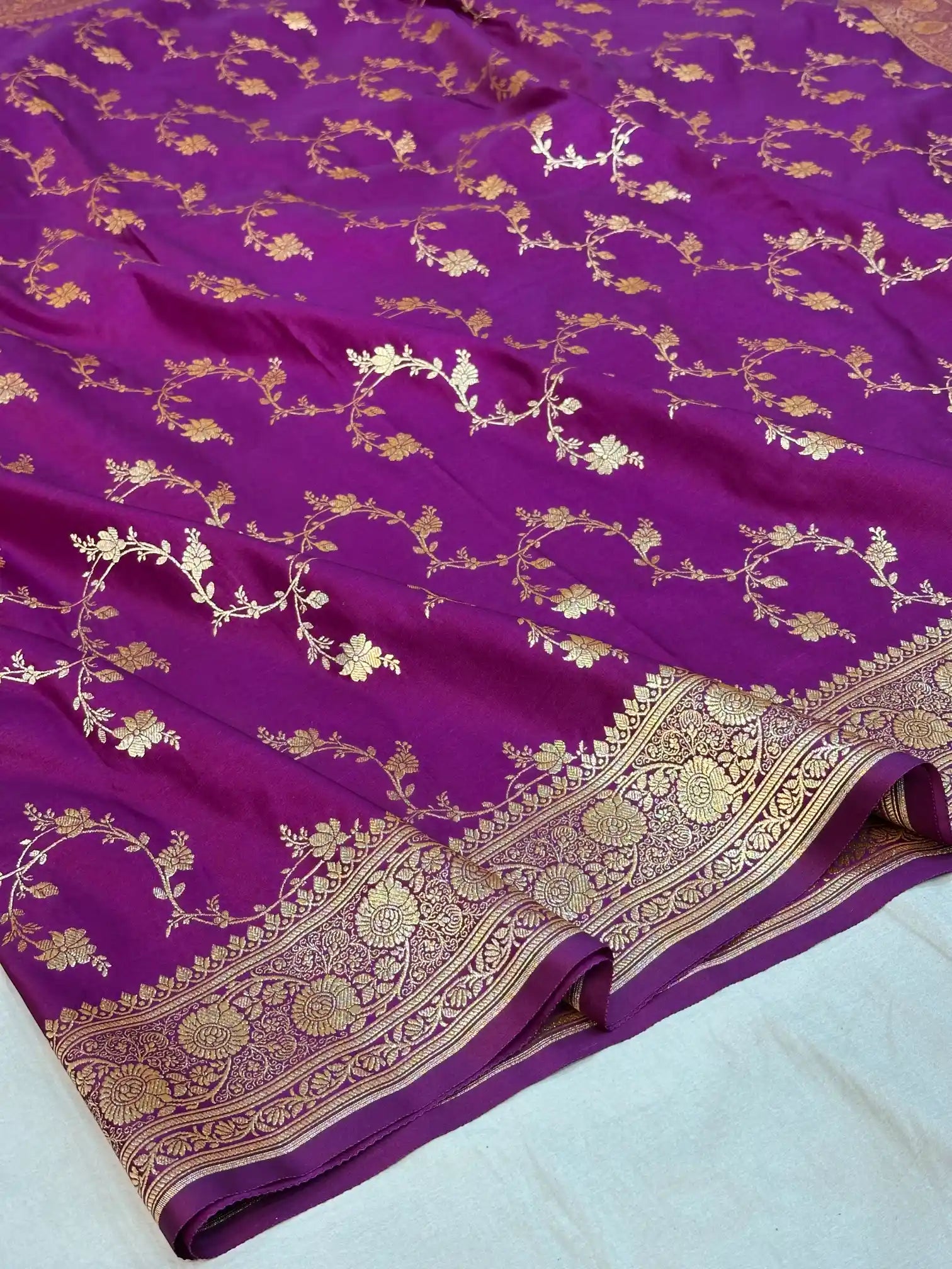 Purple Satin Silk Saree with Rich Texture Design and Classical Pallu