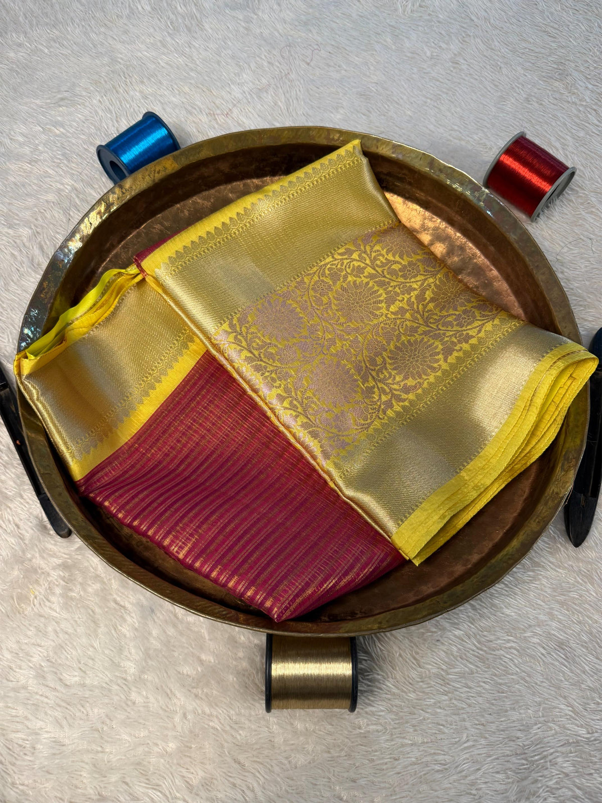 Trending Softsilk Jacquard Unique Banarasi Saree