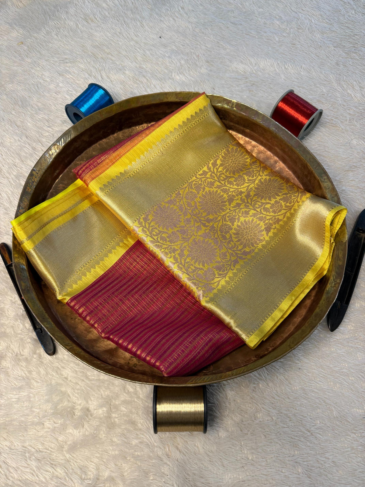 Trending Softsilk Jacquard Unique Banarasi Saree