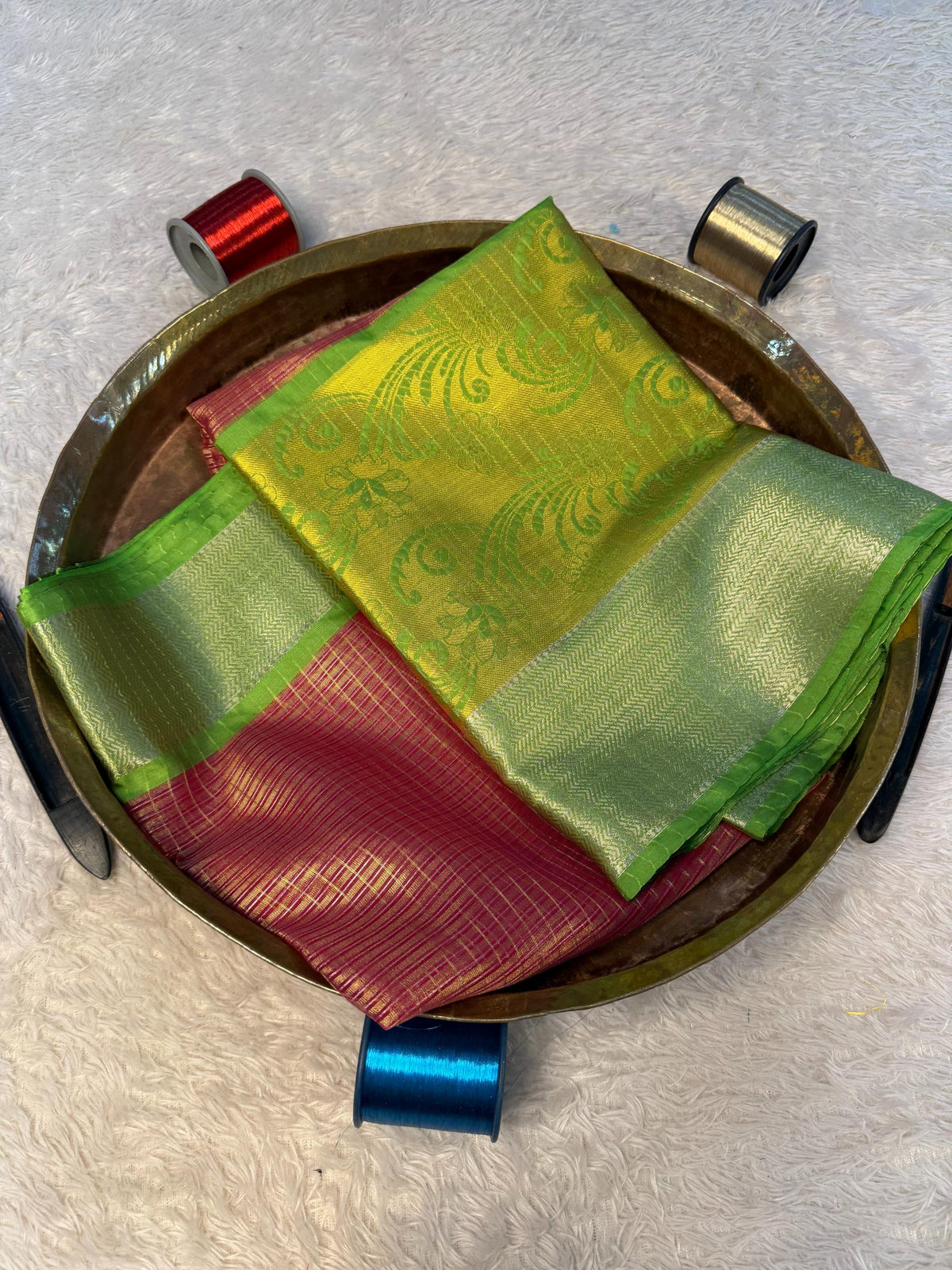 Trending Softsilk Jacquard Unique Banarasi Saree
