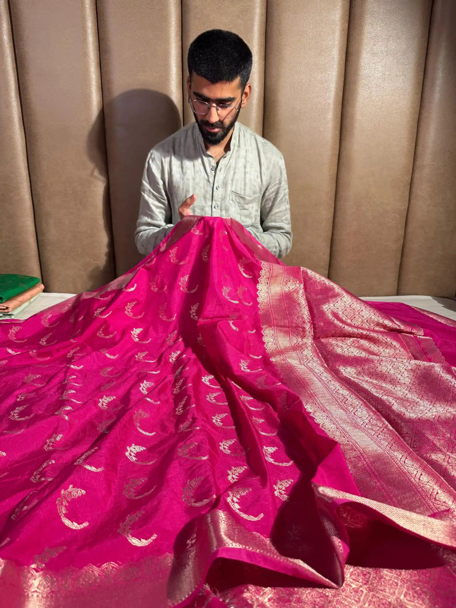 Rani Pink Chinia Silk Simplistic Design Banarasi Saree