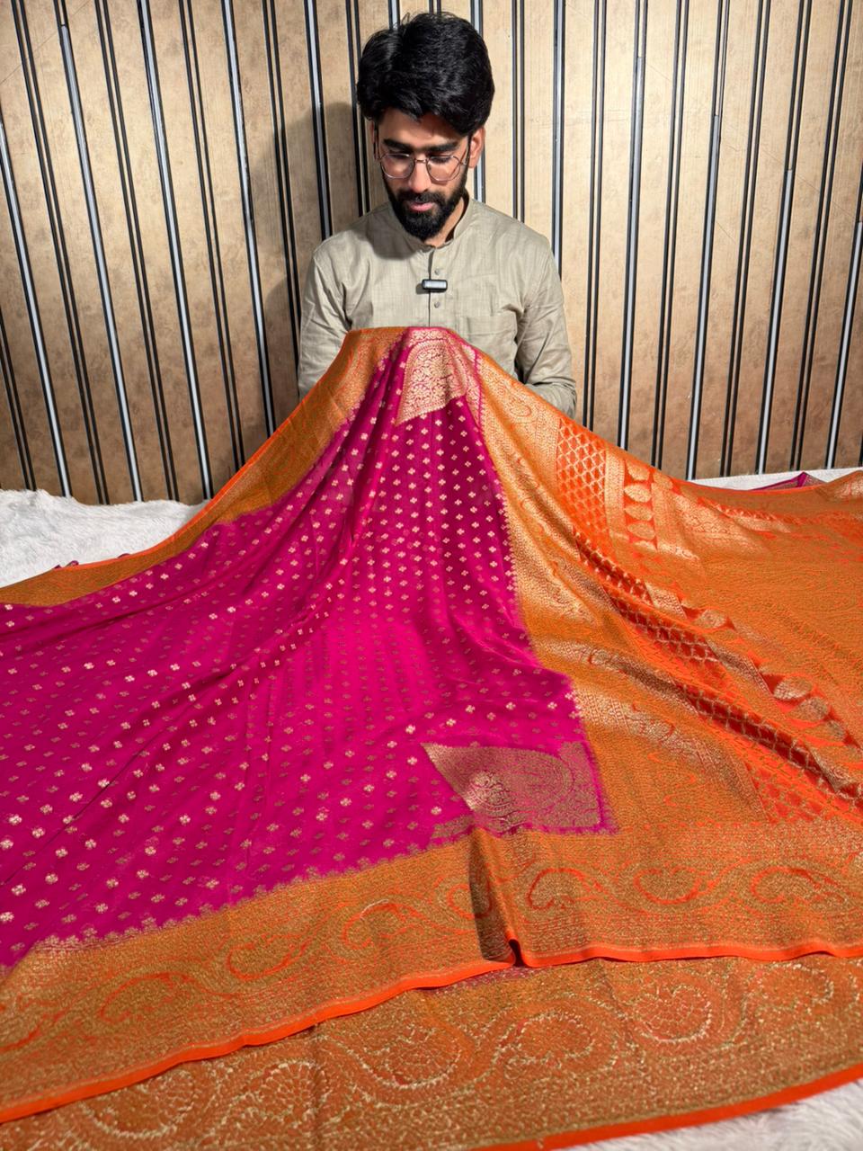 Rani Pink Contrast Pure Crepe Georgette Silk Heritage Antique Zari Weave Banarasi Sare