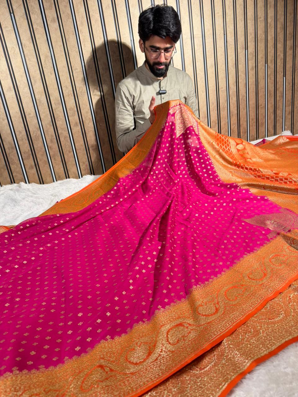 Rani Pink Contrast Pure Crepe Georgette Silk Heritage Antique Zari Weave Banarasi Sare