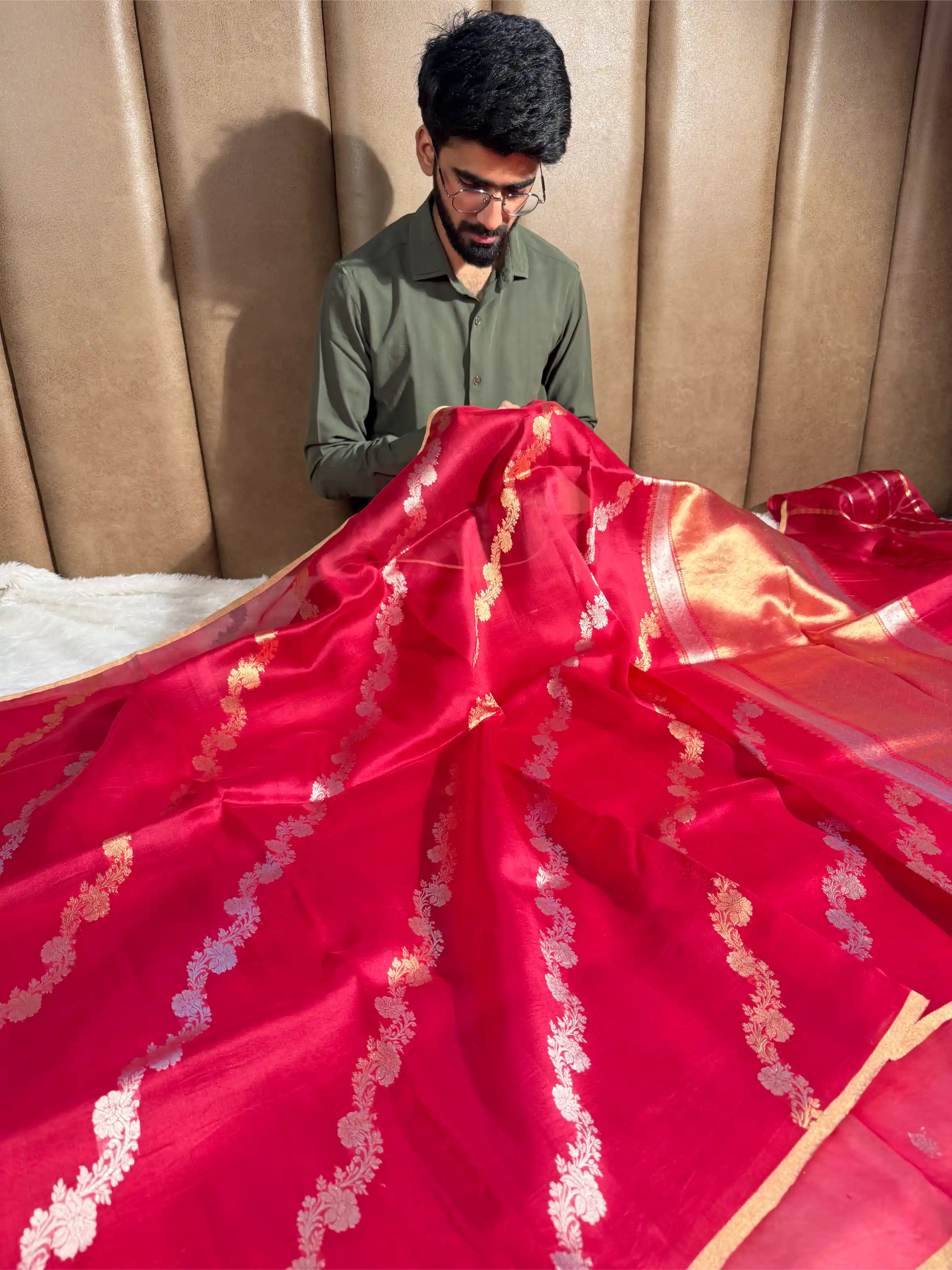 Rani Pink Pure Organza Silk Handwoven Banarasi saree