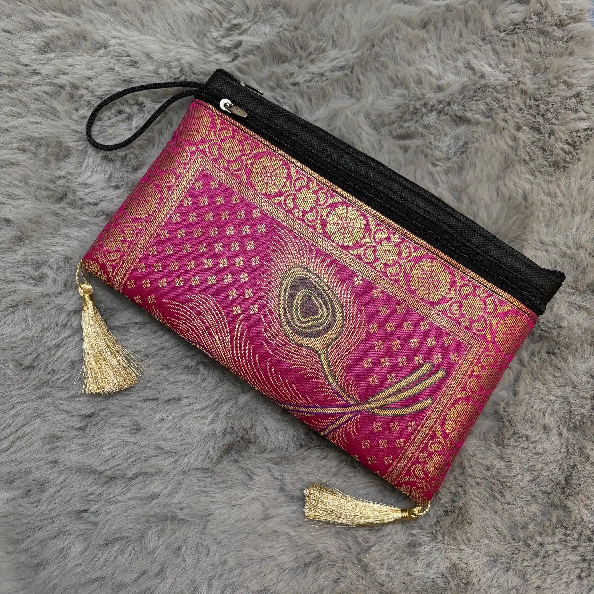 Rani Pink Shade Handmade Banarasi Women Wallet