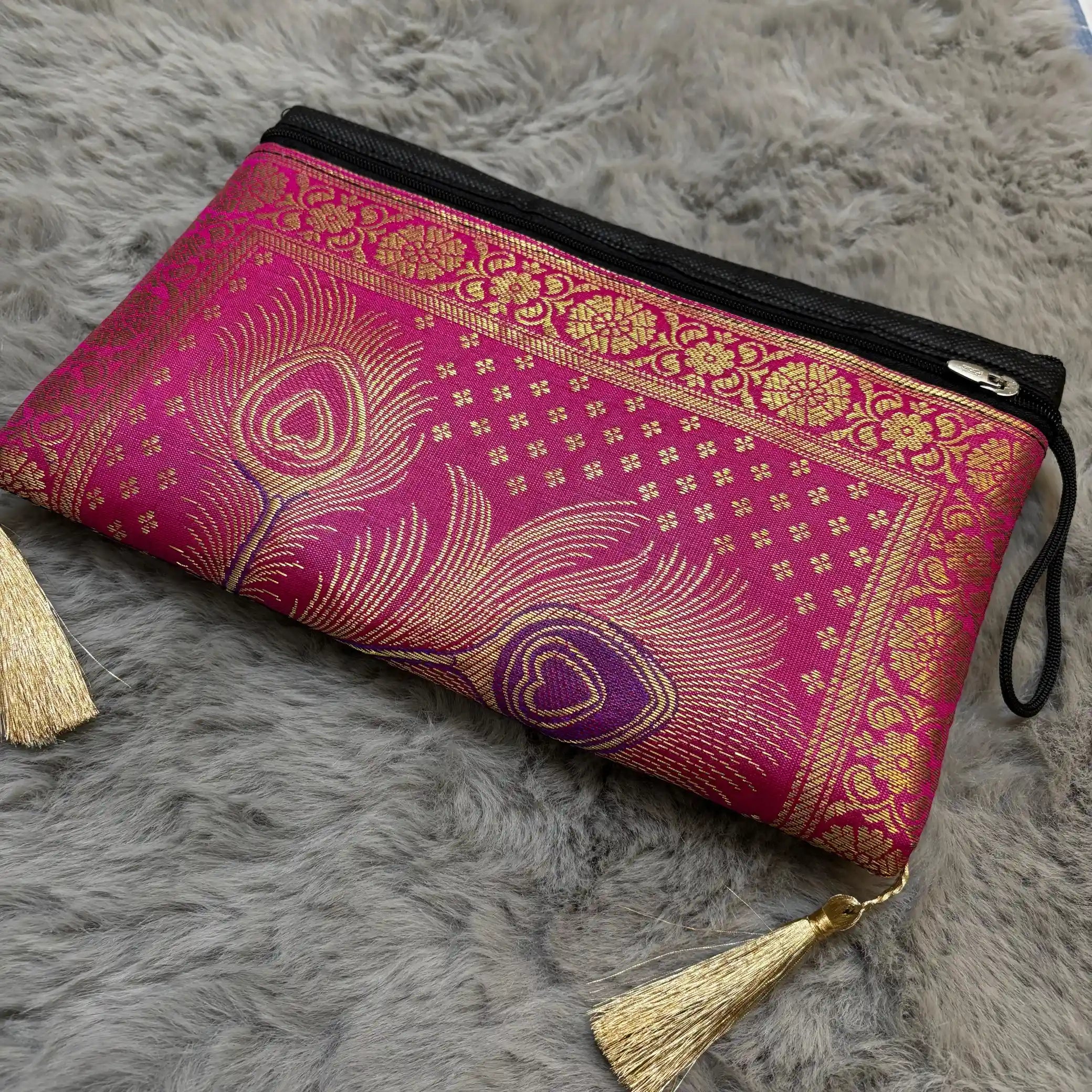 Rani Pink Shade Handmade Banarasi Women Wallet