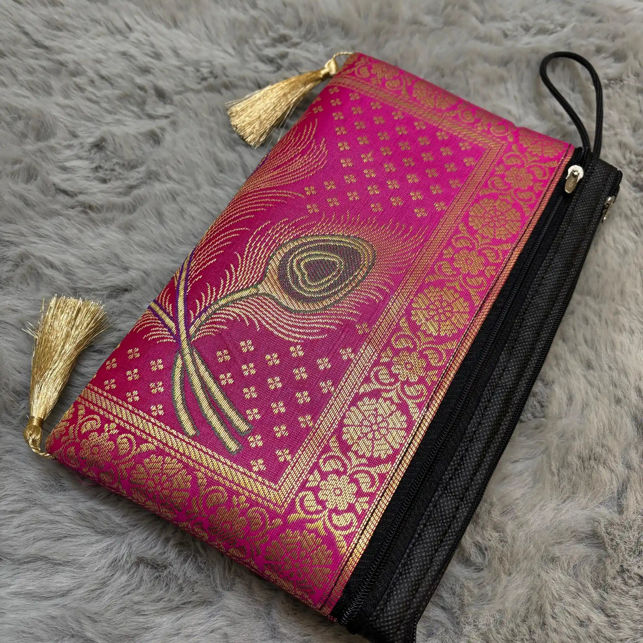 Rani Pink Shade Handmade Banarasi Women Wallet