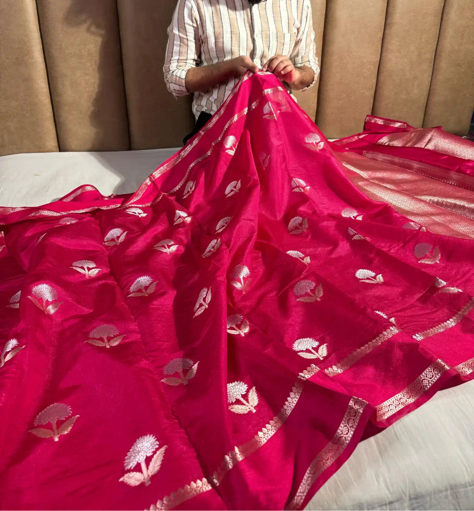 Rani Pink Chiniya Silk Traditional Buta Banarasi Saree