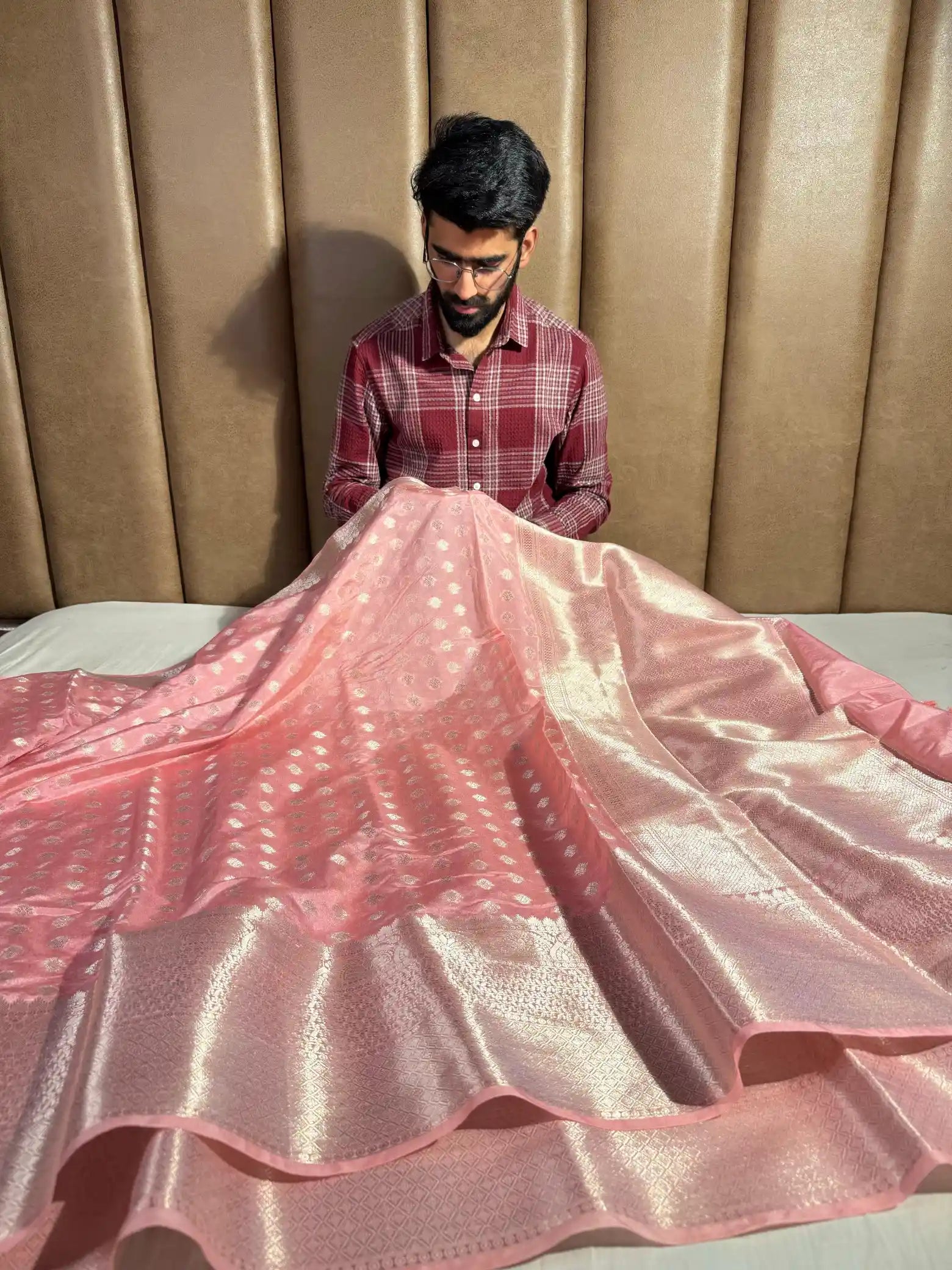 Rare Mauve Shade Chiniya Silk Traditional Khaddi Buti Banarasi Saree