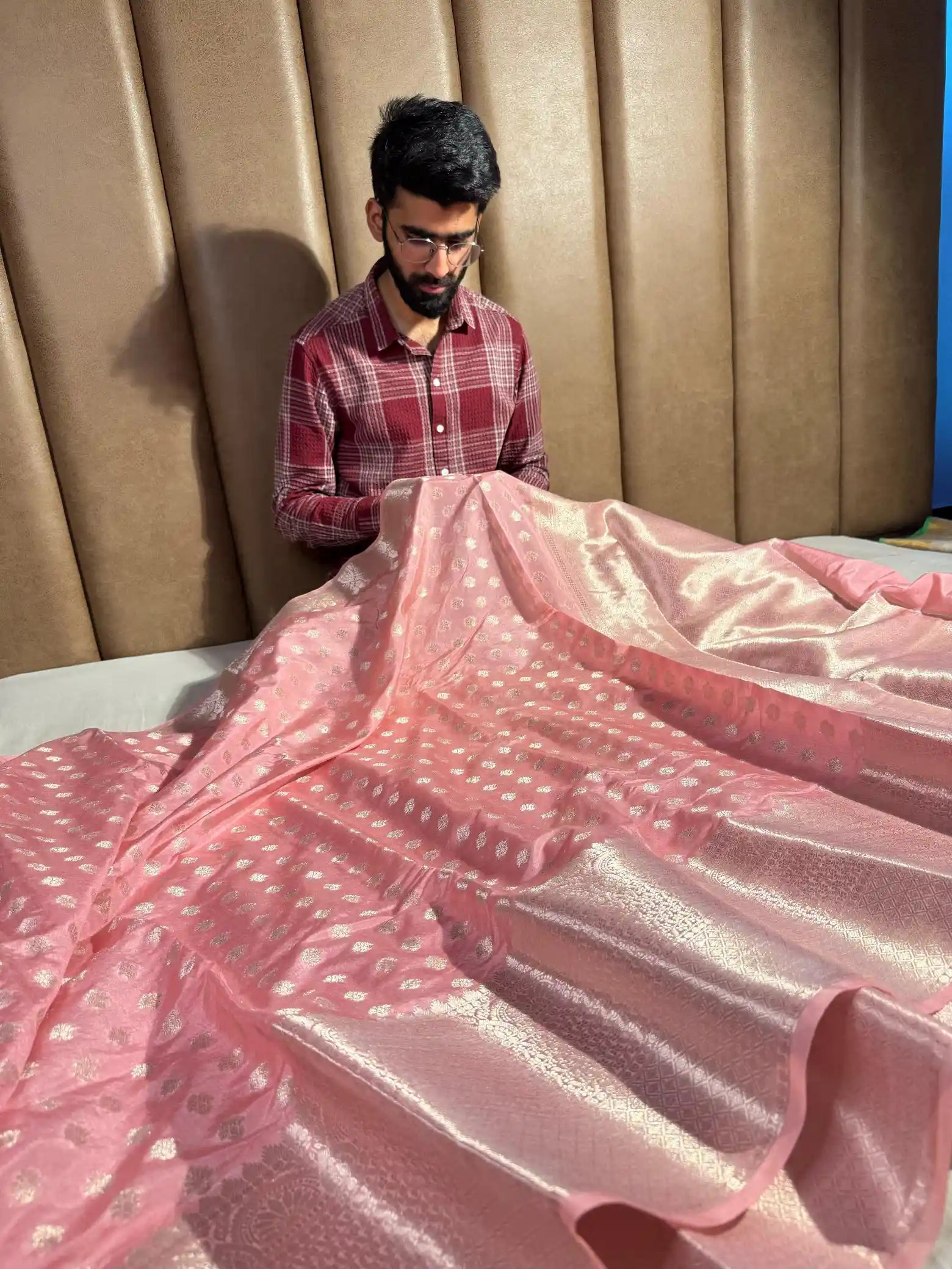 Rare Mauve Shade Chiniya Silk Traditional Khaddi Buti Banarasi Saree