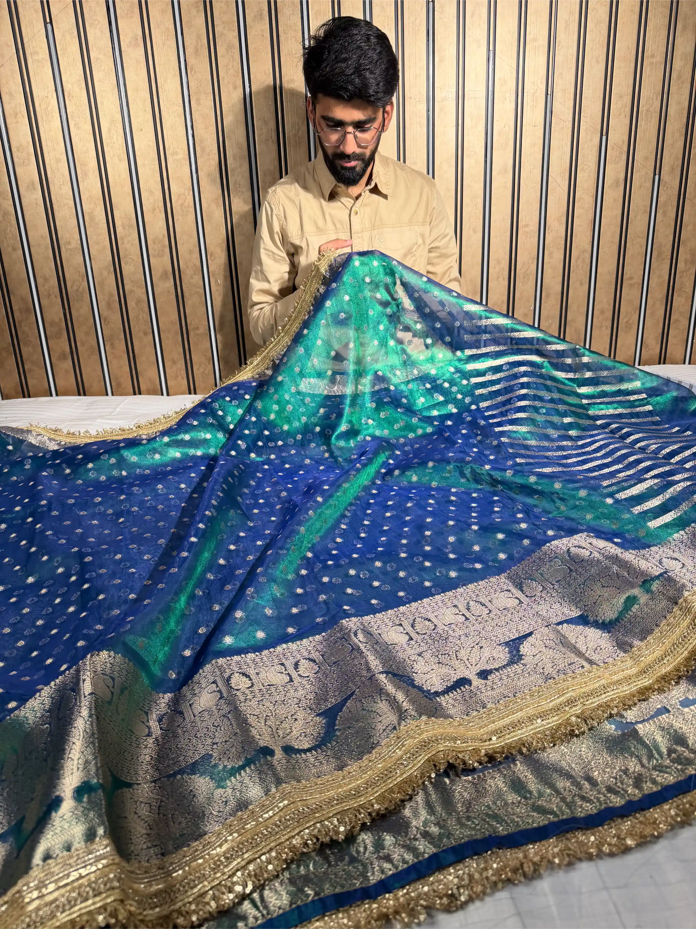 Rare Peacock Shade Tissue Silk Designer Lace Work Banarasi Saree