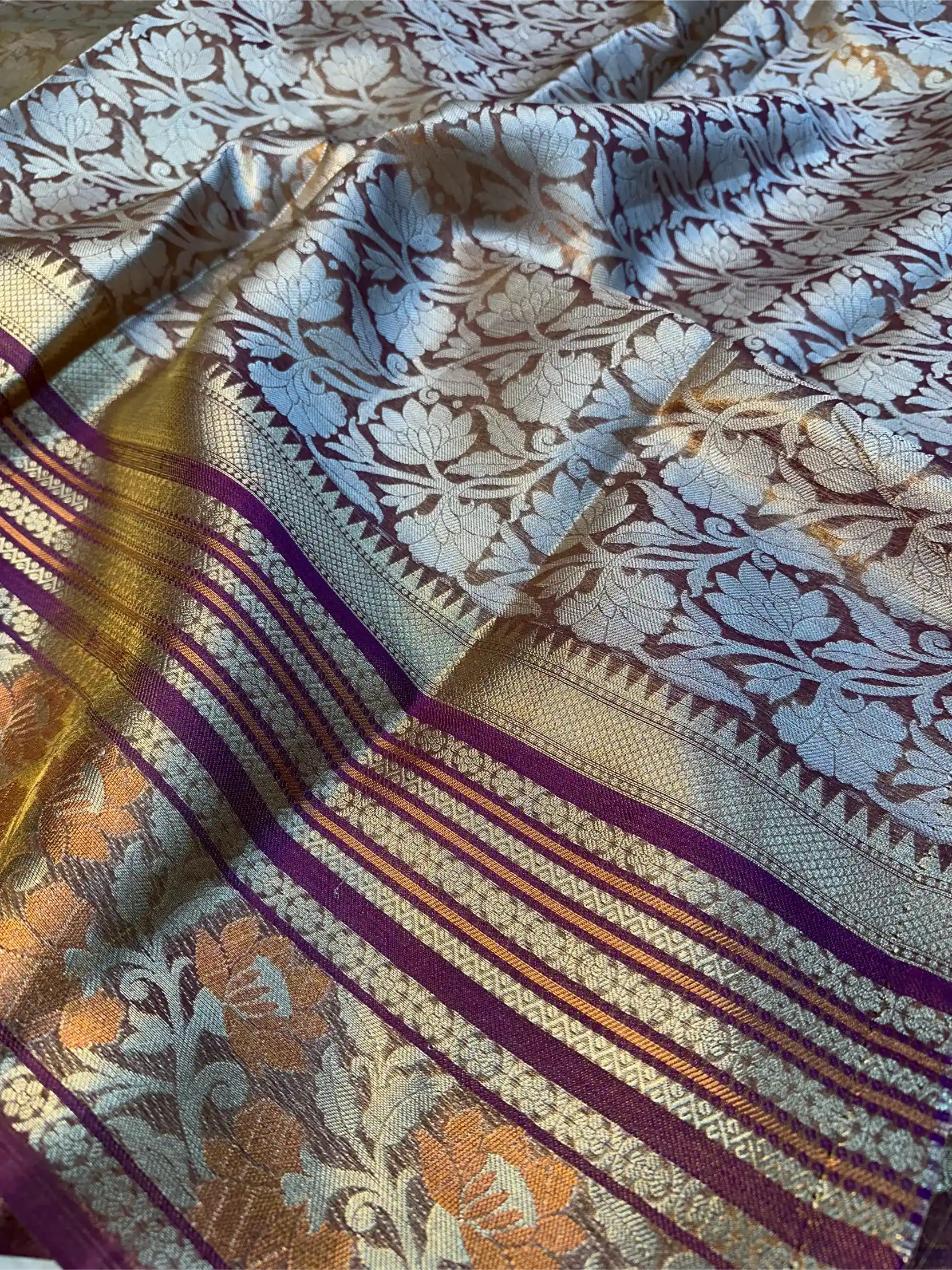 Rusted Purple Shade Crushed Tissue Silk Banarasi Saree