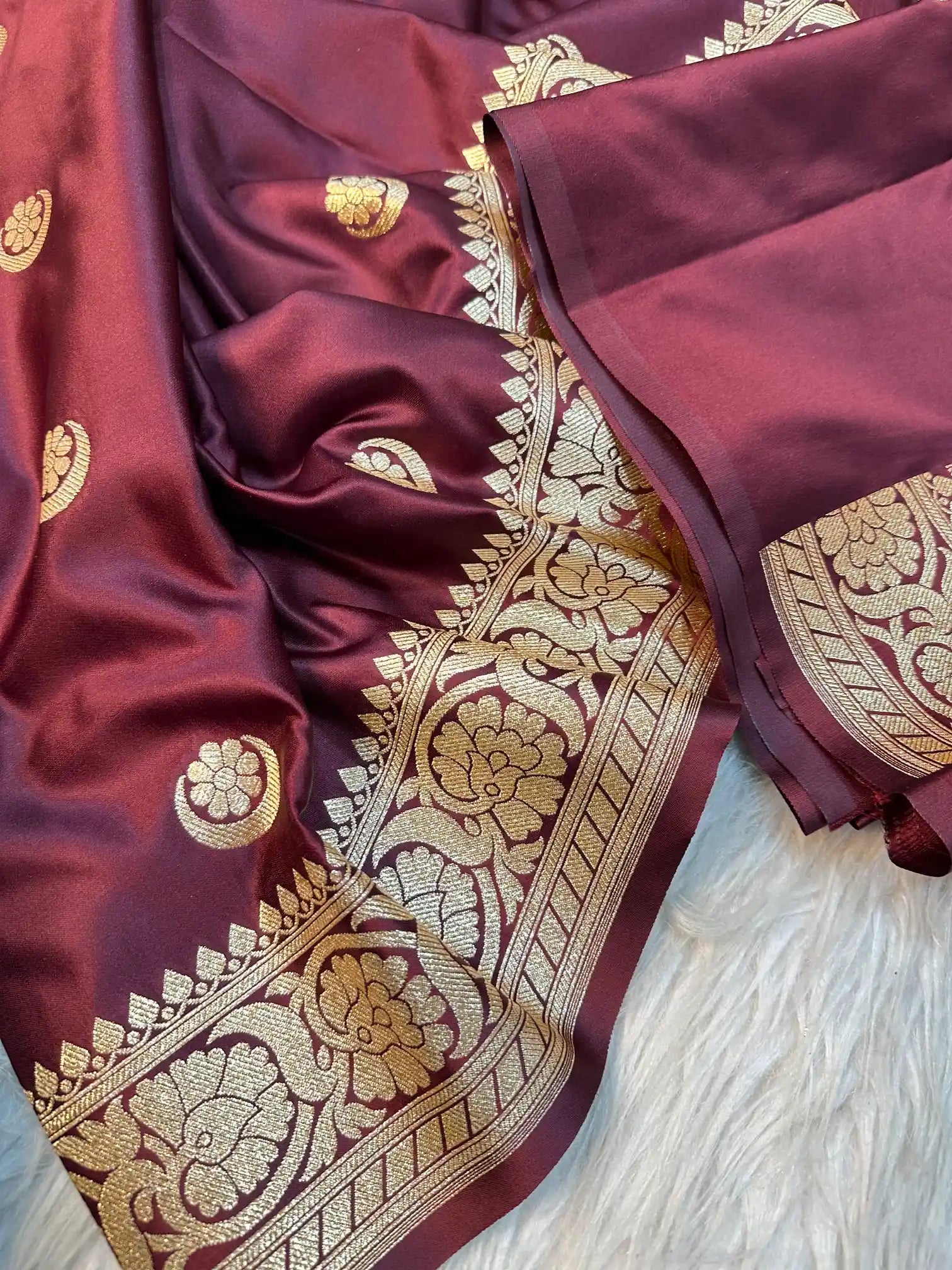 Rare Wine Satin Katan Silk Heritage Chand Tara Design Banarasi Saree