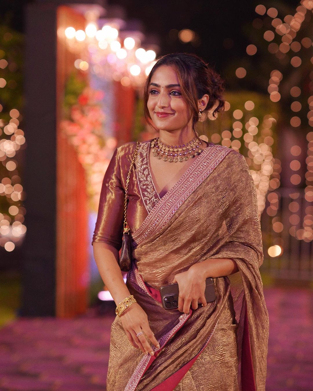 Reba Mam Inspired Crush Tissue Saree