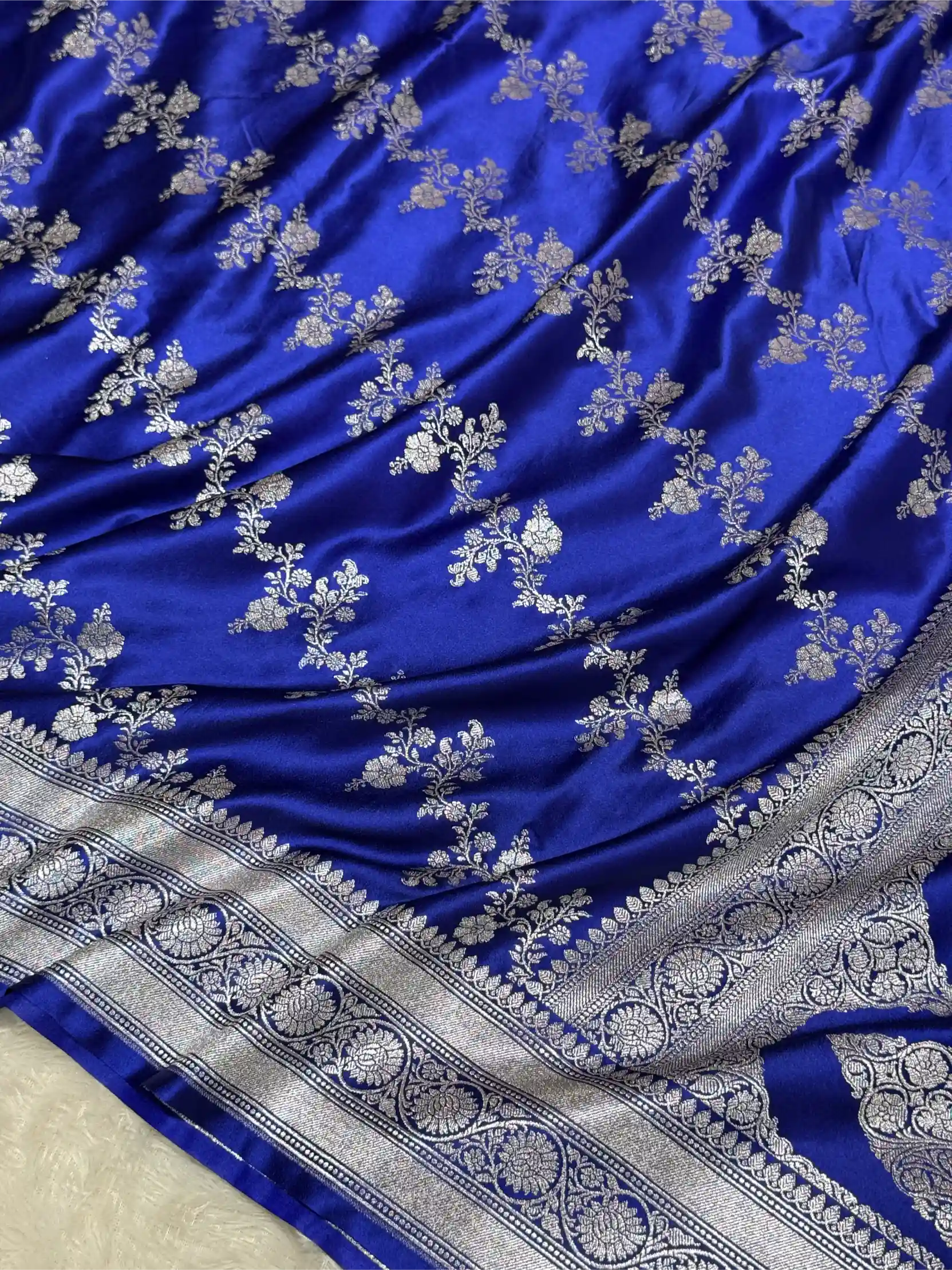 Royal Blue Mashru Katan Silk Silver Zari Leheriya Weave Banarasi Saree