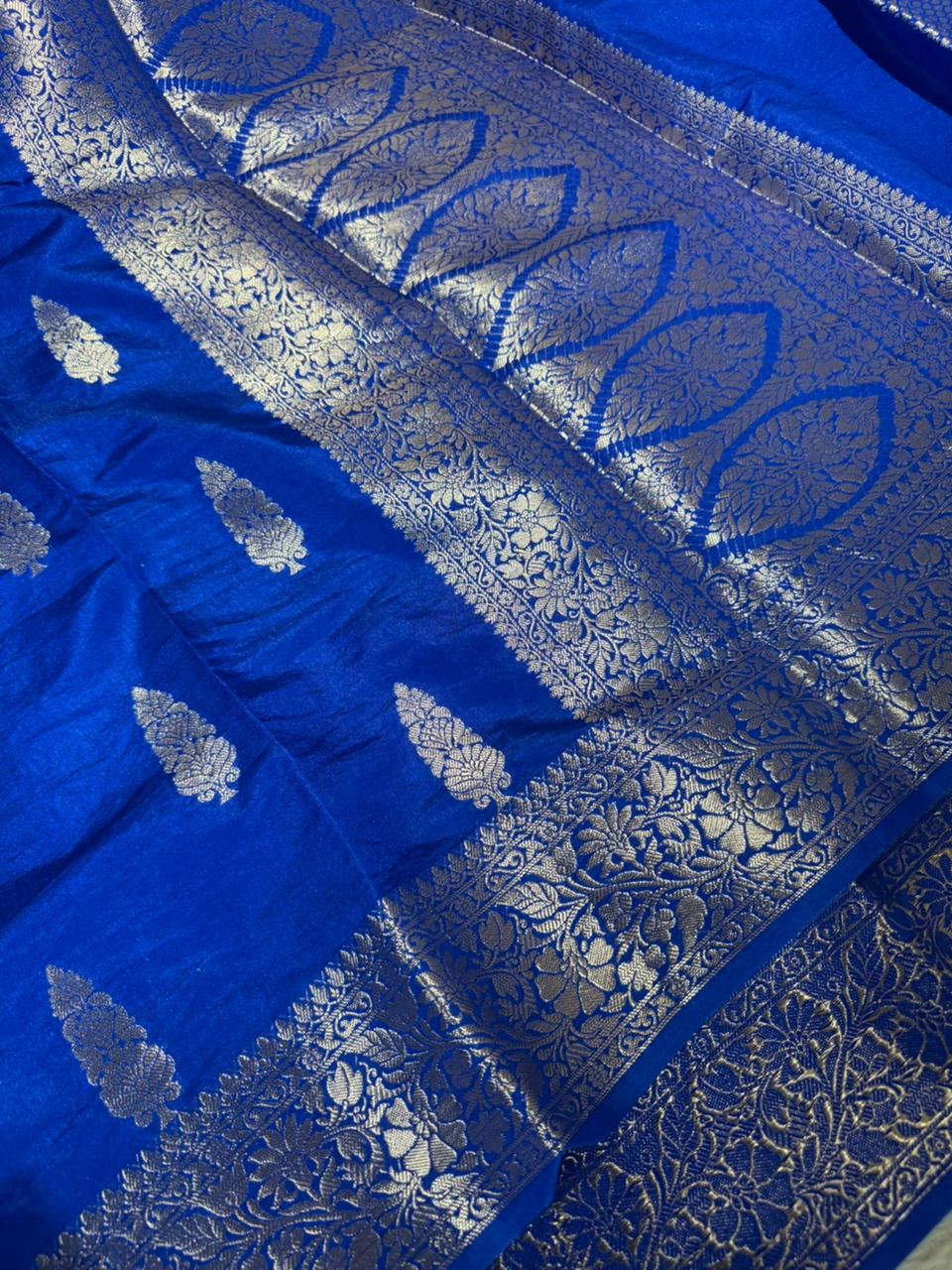 Royal Blue Warm Silk Traditional Buta Banarasi saree