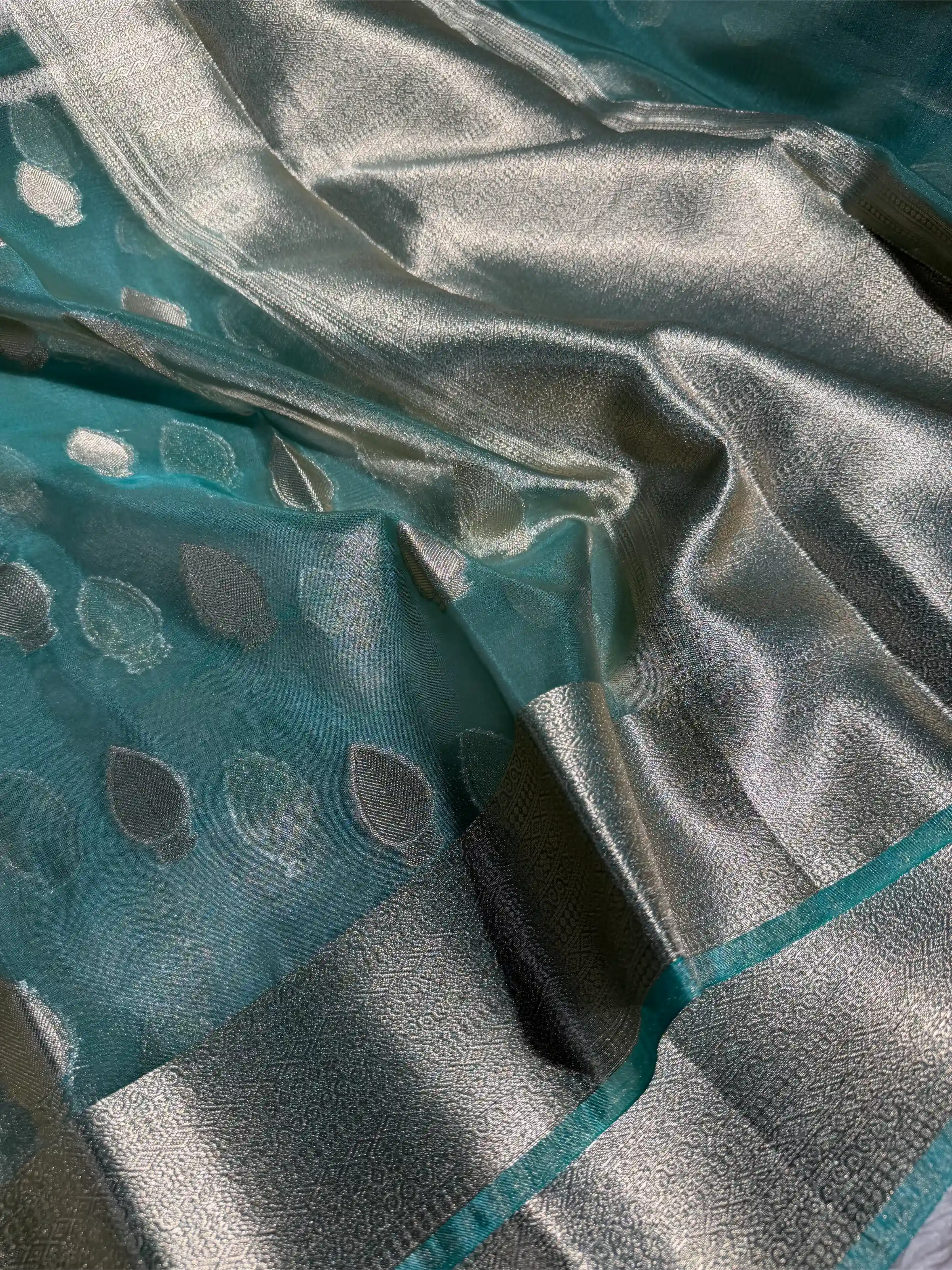 Sea Green Kora Tissue Silk Traditional Jacquard Weave Banarasi Saree