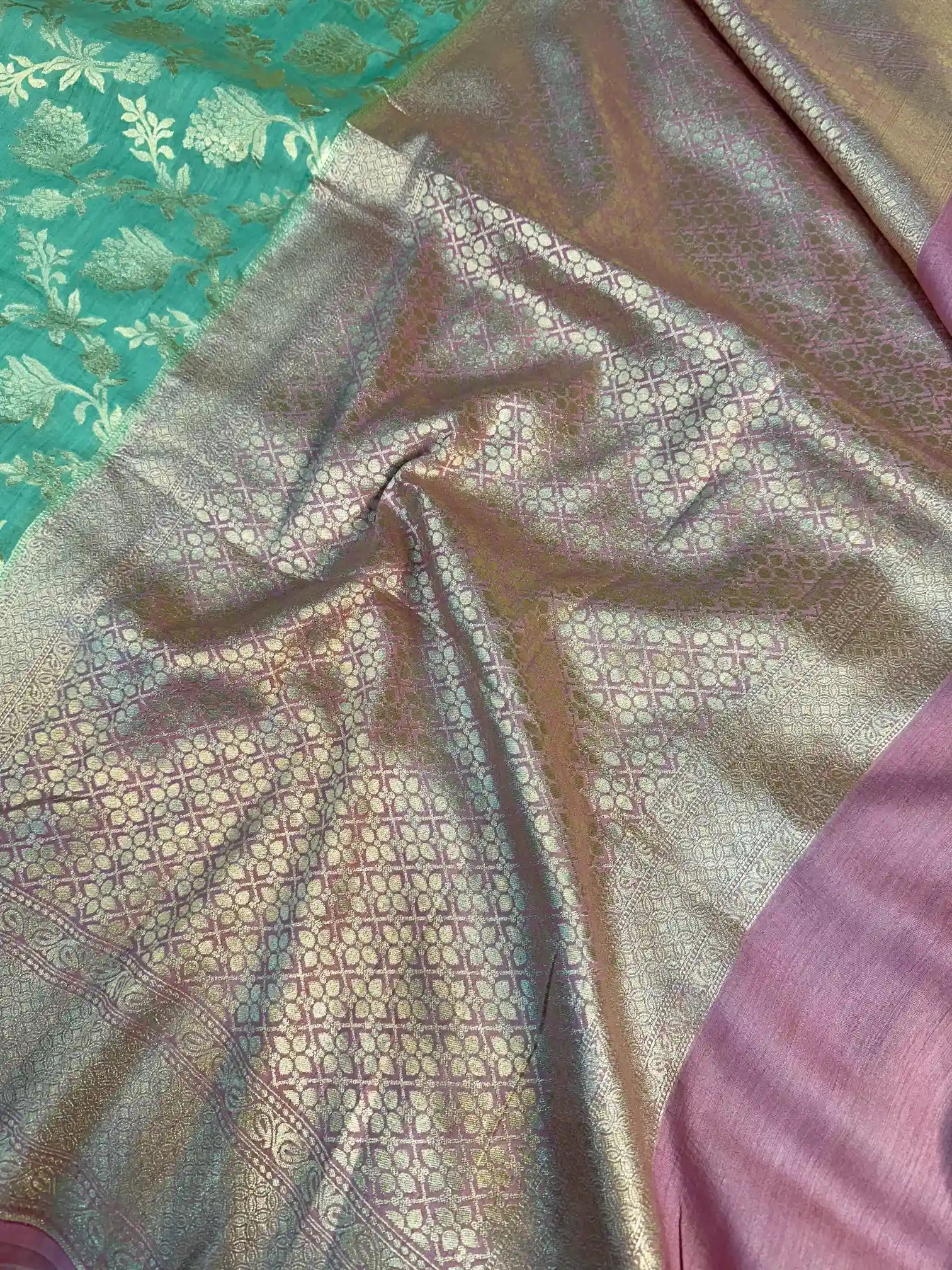 Sea Green Pink Contrast Munga Silk Banarasi Saree