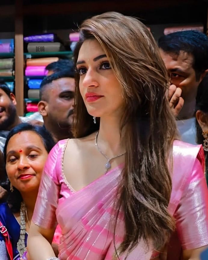 Sreeleela Mam Inspired Katan Tissue Silk Banarasi Saree