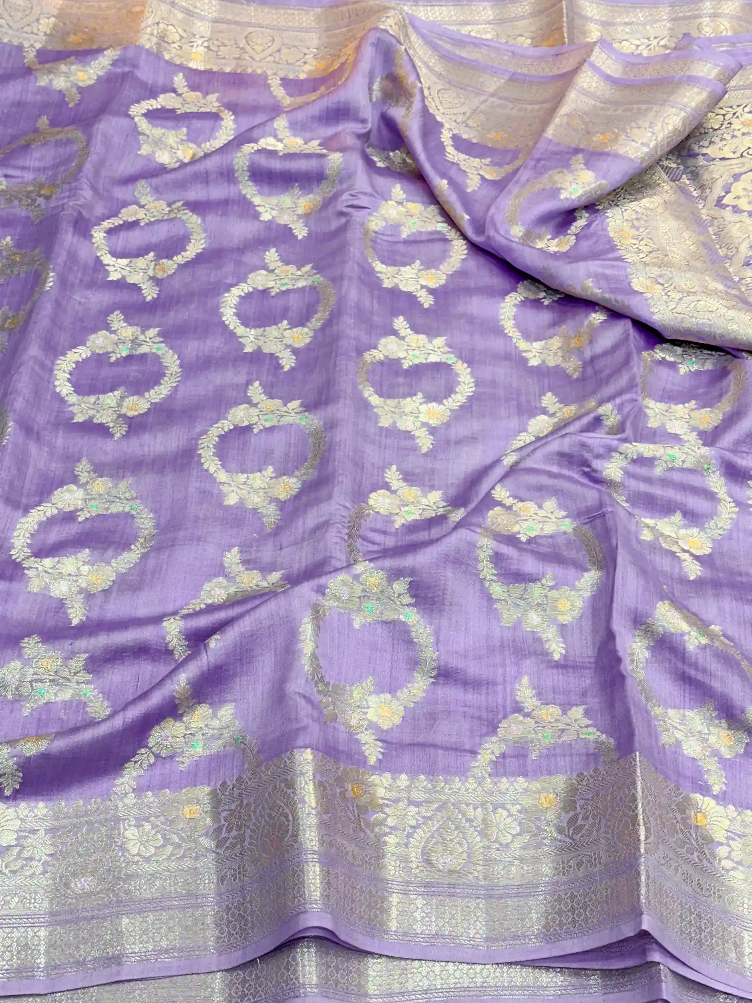 Subtle Lavender Shade Pure Chiniya Silk Banarasi Saree