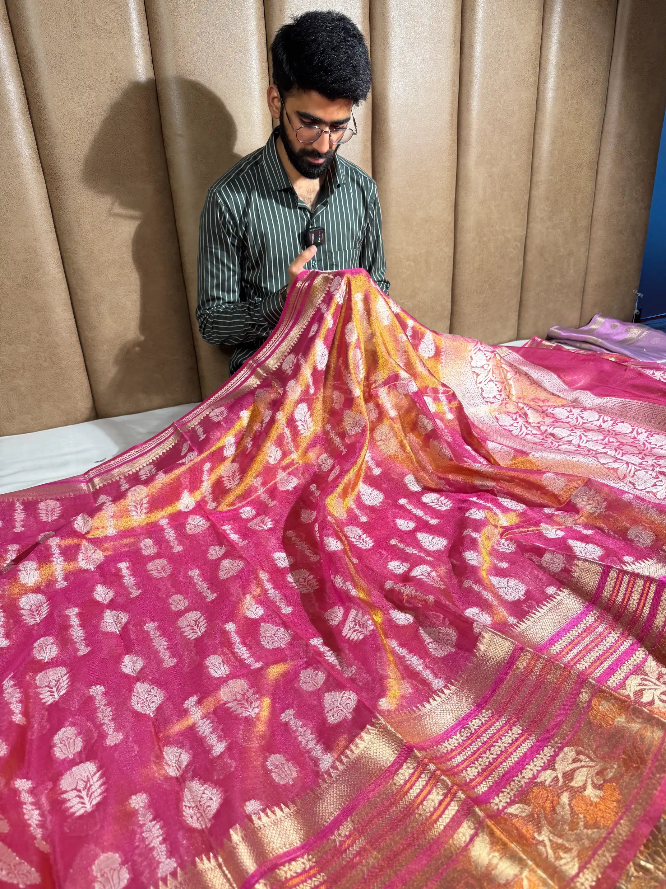 Traditional Jacquard Weave Metallic Rusted Tissue Saree