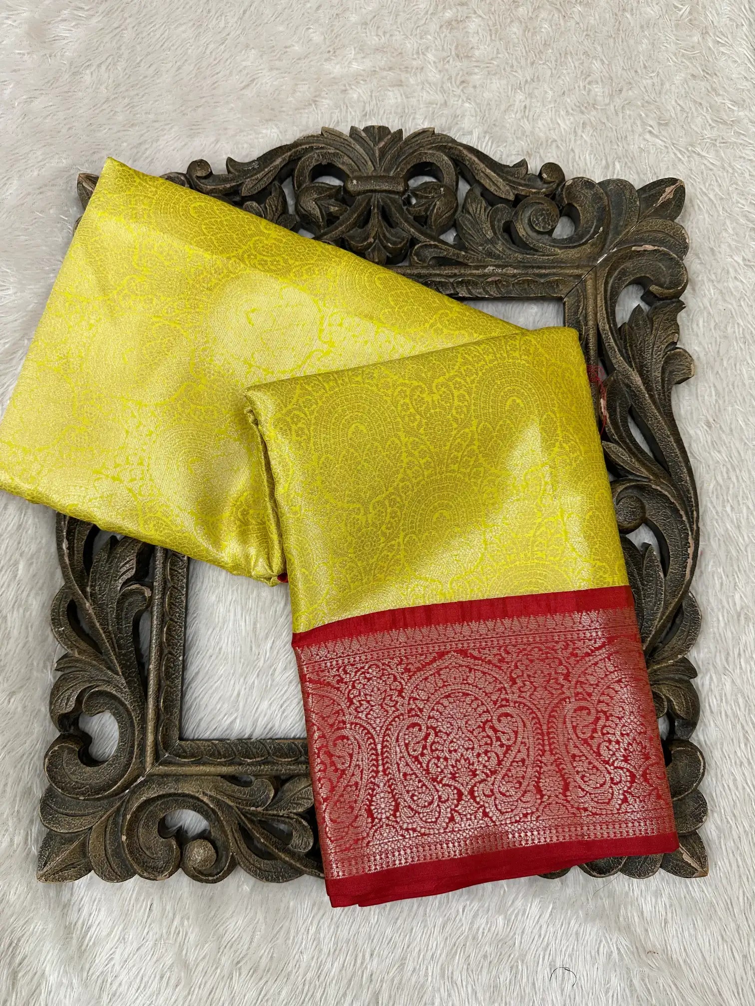 Contemporary Weave Kora Tissue Silk Banarasi Saree