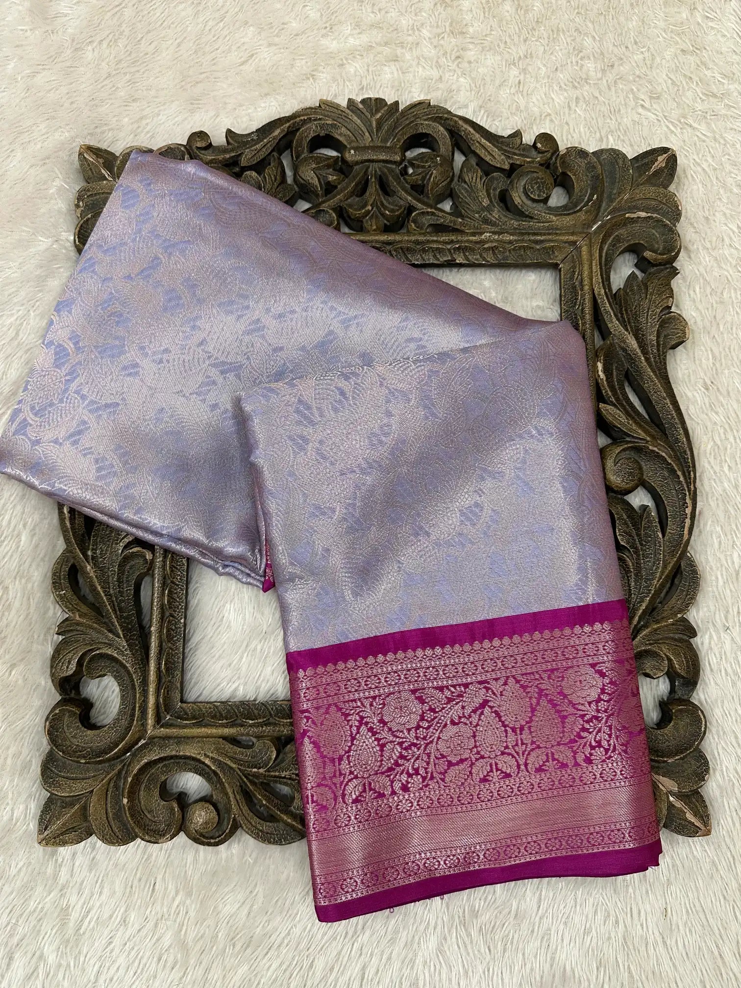 Contemporary Weave Kora Tissue Silk Banarasi Saree