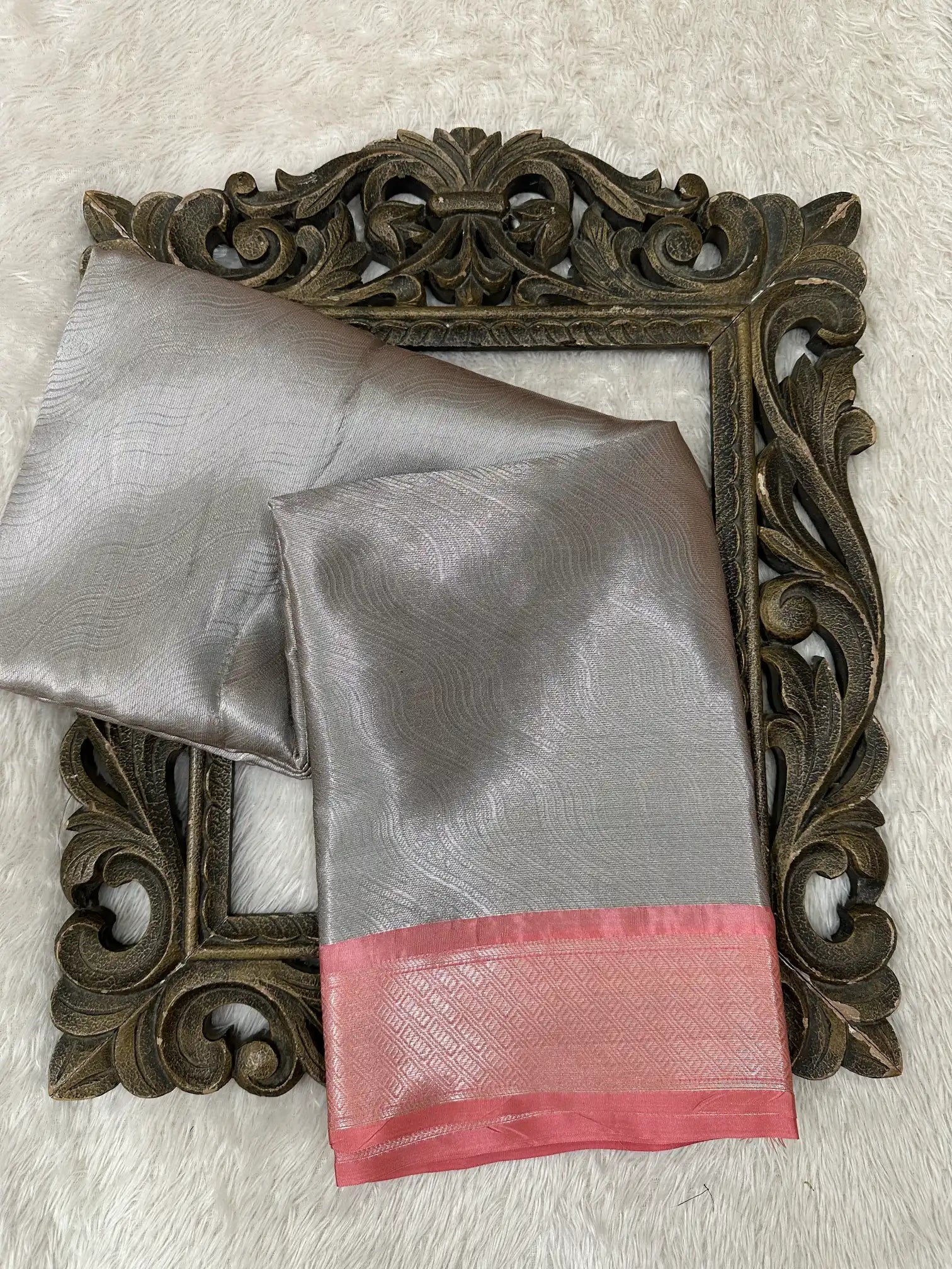 Contemporary Weave Kora Tissue Silk Banarasi Saree